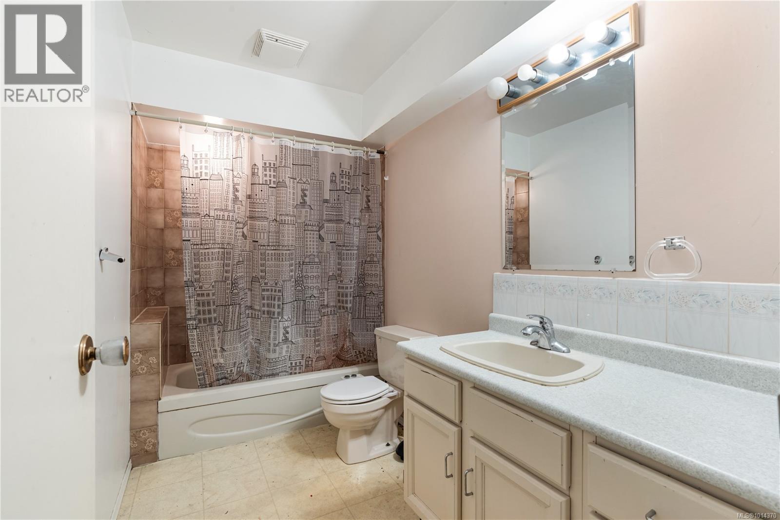 777 Cuaulta Cres, Colwood