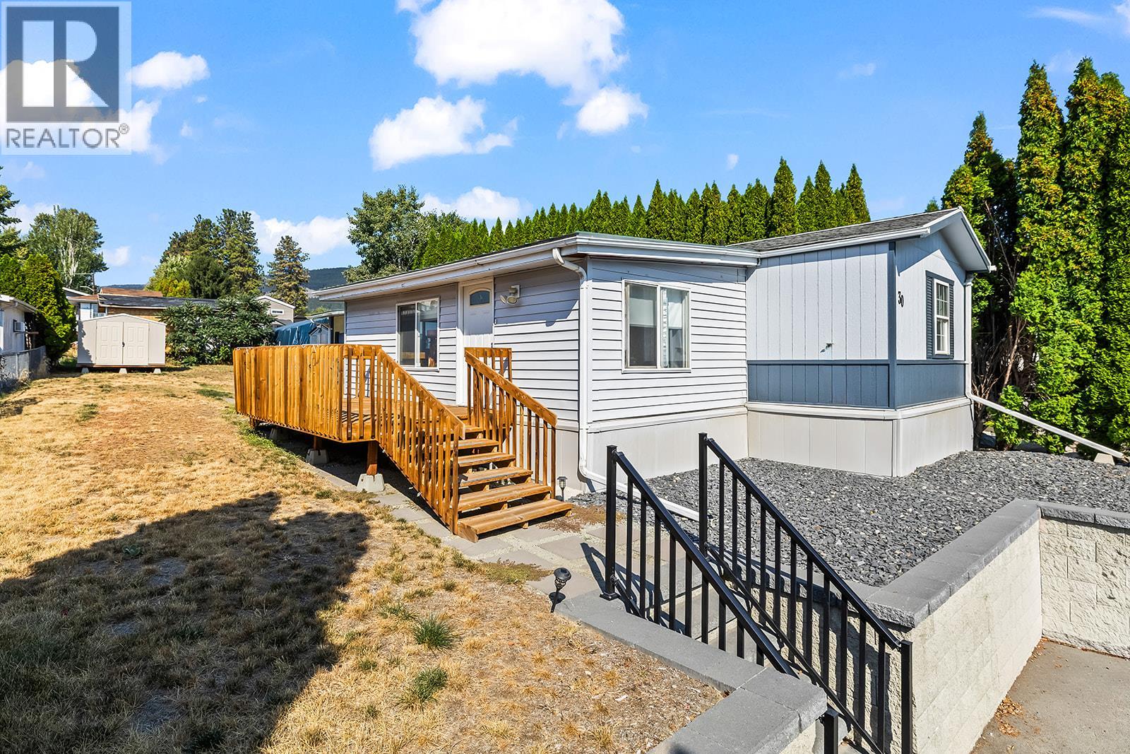 3381 Village Green Way, West Kelowna