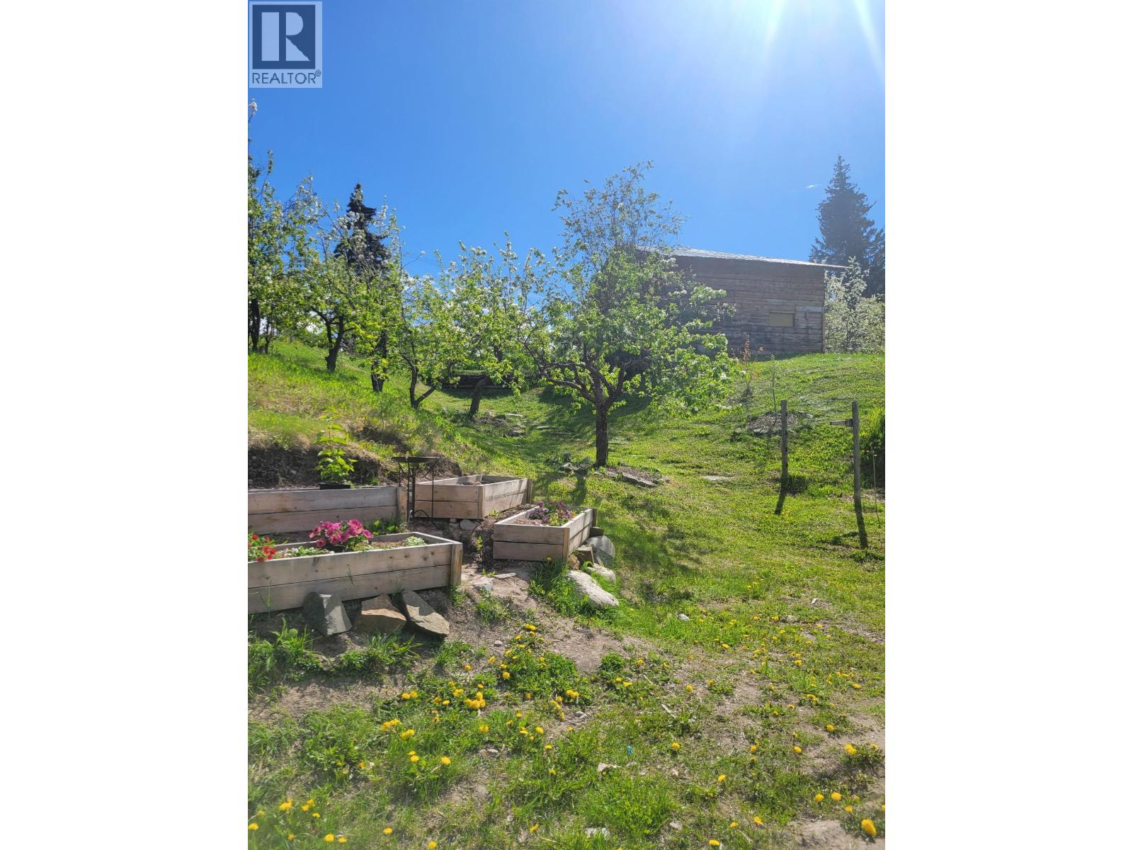 10897 BAYVIEW ROAD, Fraser Lake