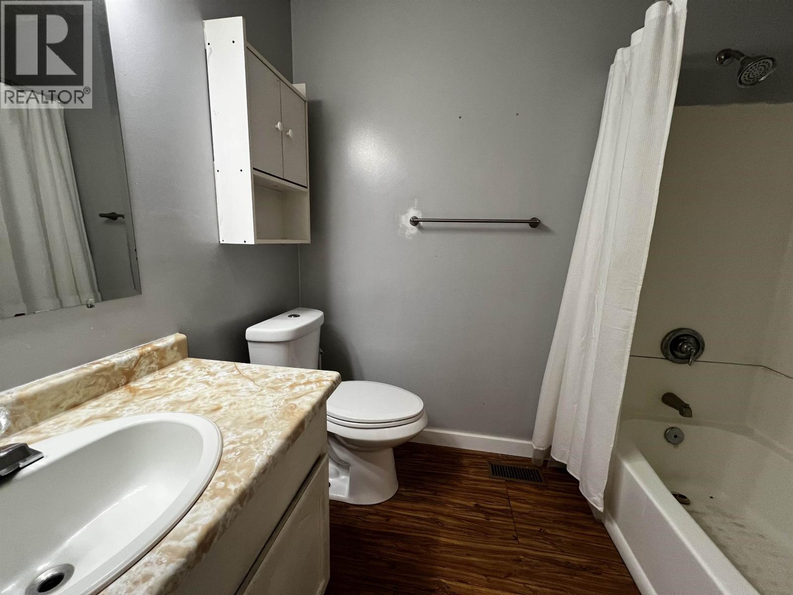 10897 BAYVIEW ROAD, Fraser Lake