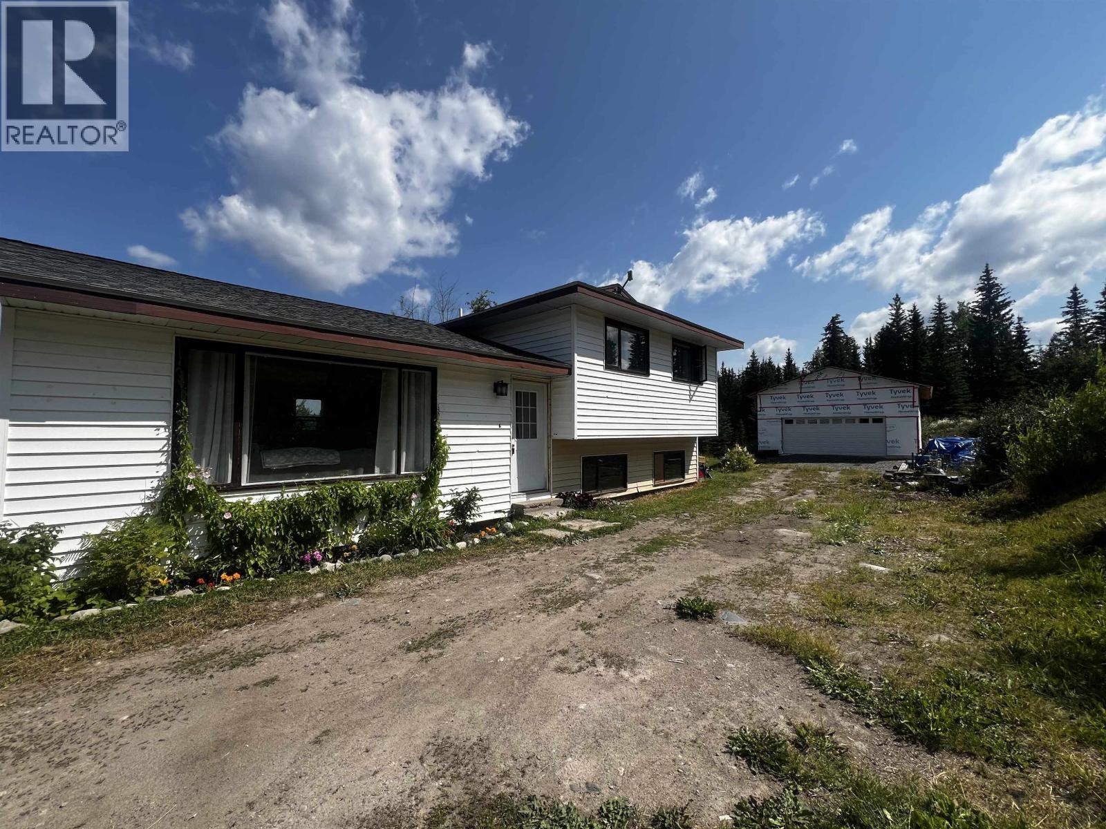 10897 BAYVIEW ROAD, Fraser Lake