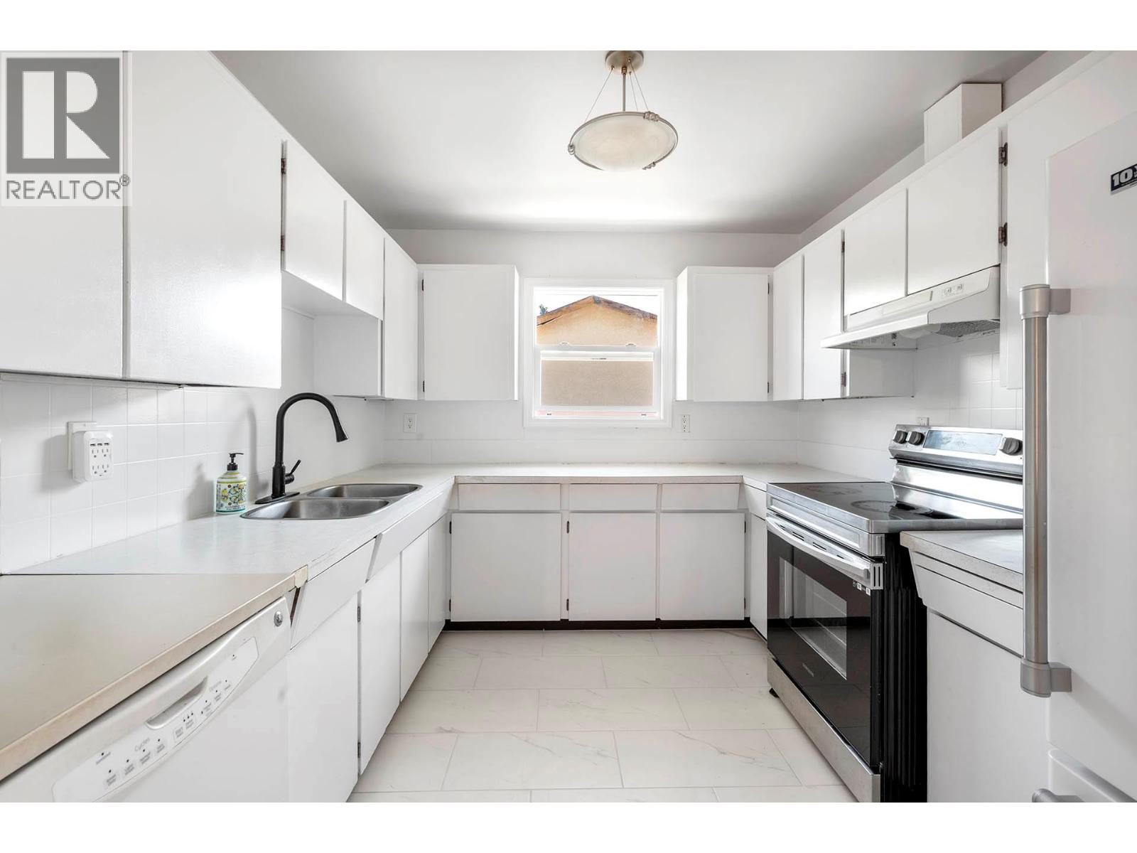 366 Waddington Drive, Kamloops