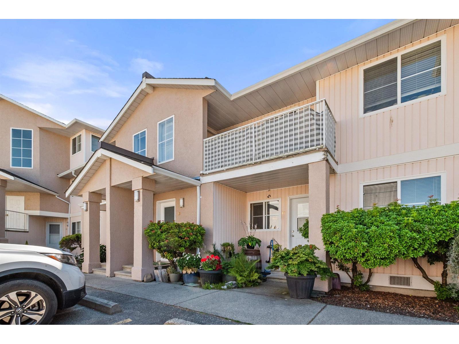 18 5915 VEDDER ROAD, Garrison Crossing, Chilliwack