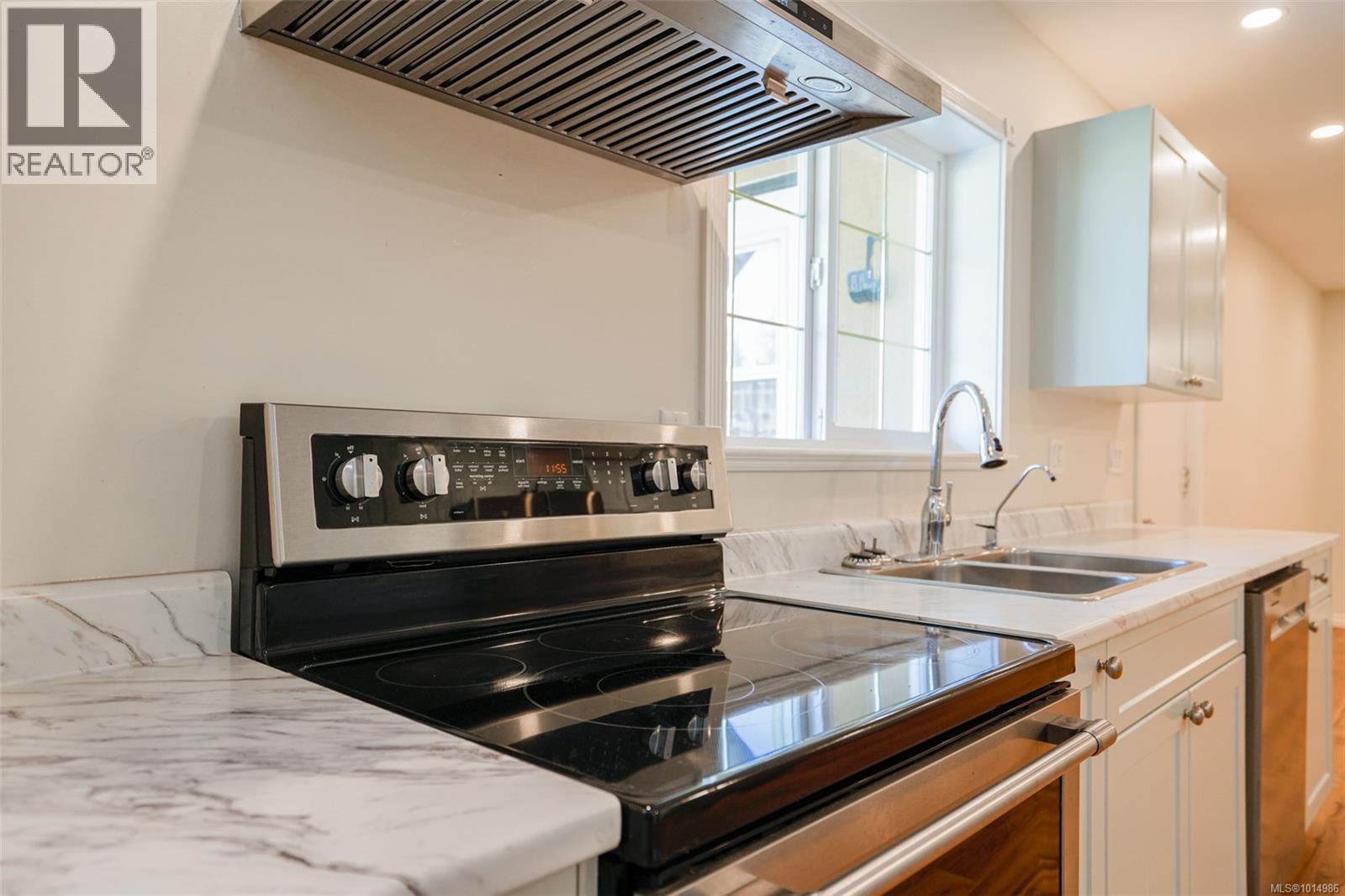 5953 Stuart Ave, Port Alberni