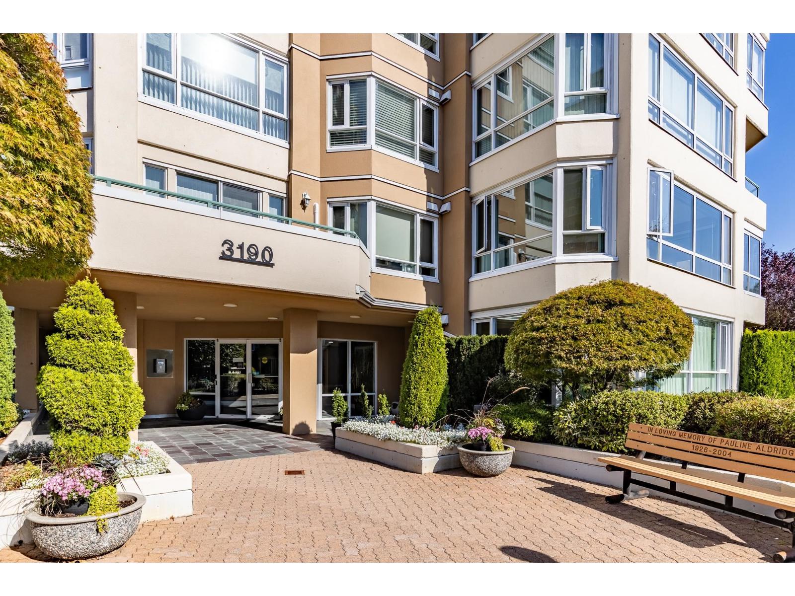 1501 3190 GLADWIN ROAD, Abbotsford