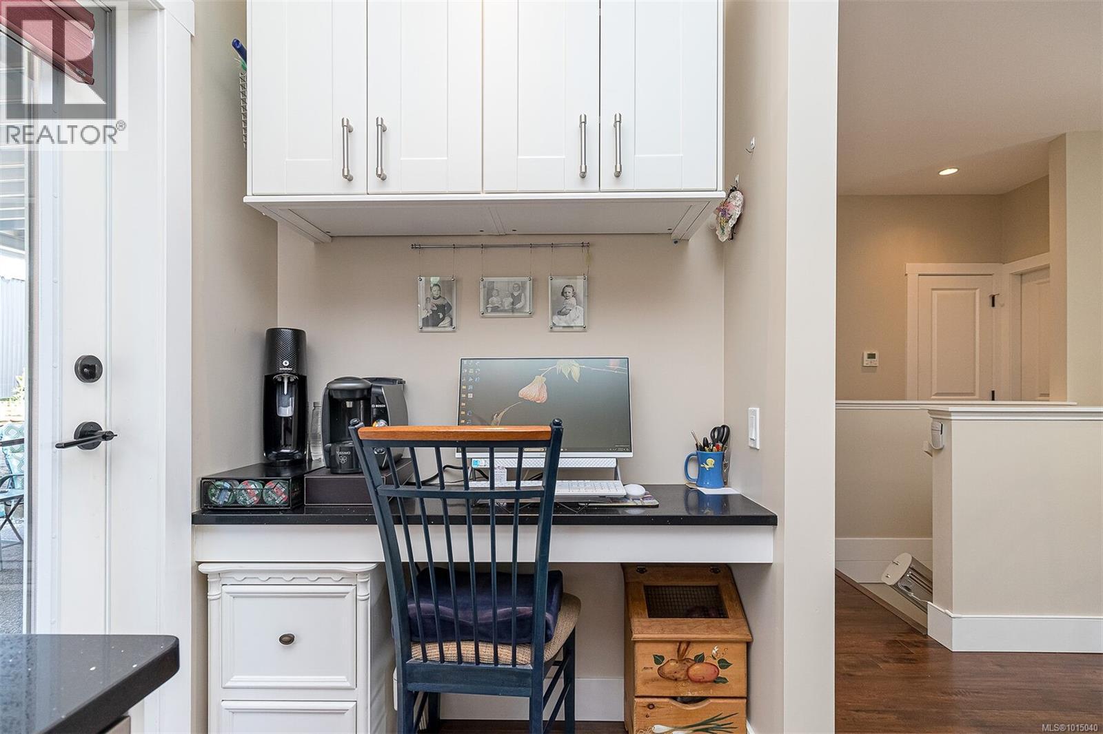 9918 Victoria Rd, Chemainus
