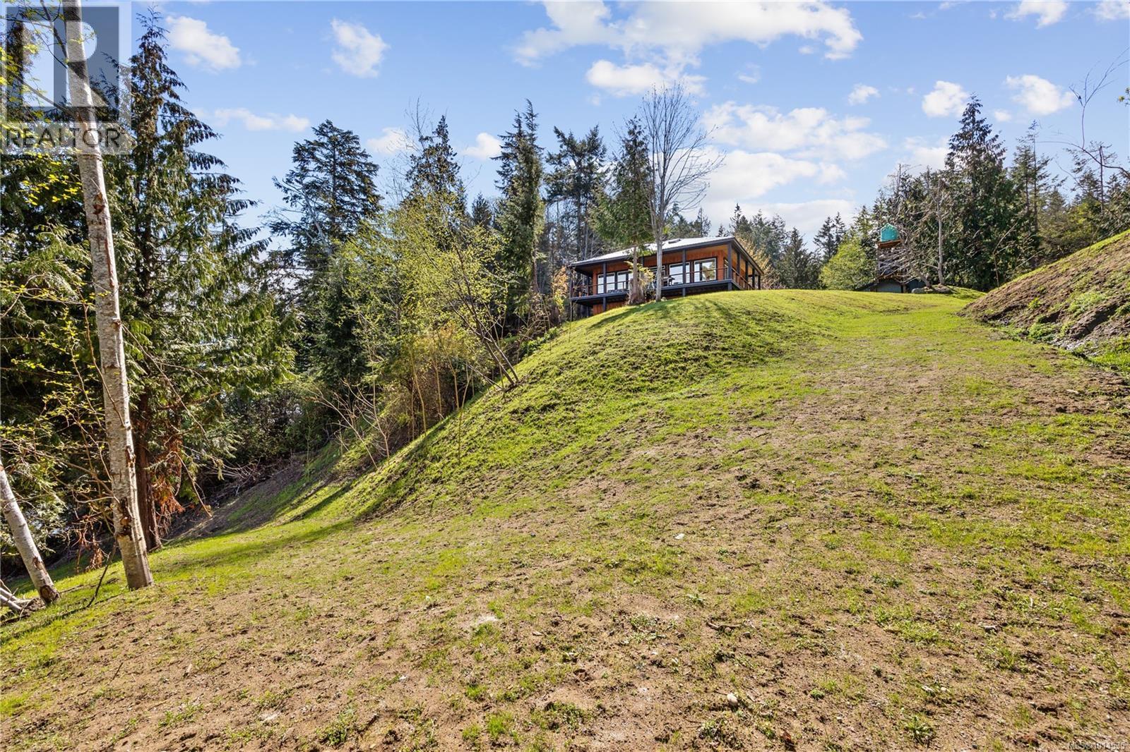 4 Mine Rd, Lasqueti Island
