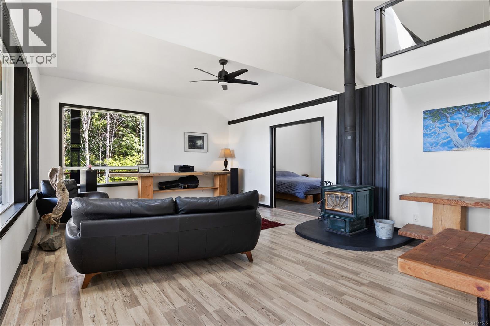 4 Mine Rd, Lasqueti Island