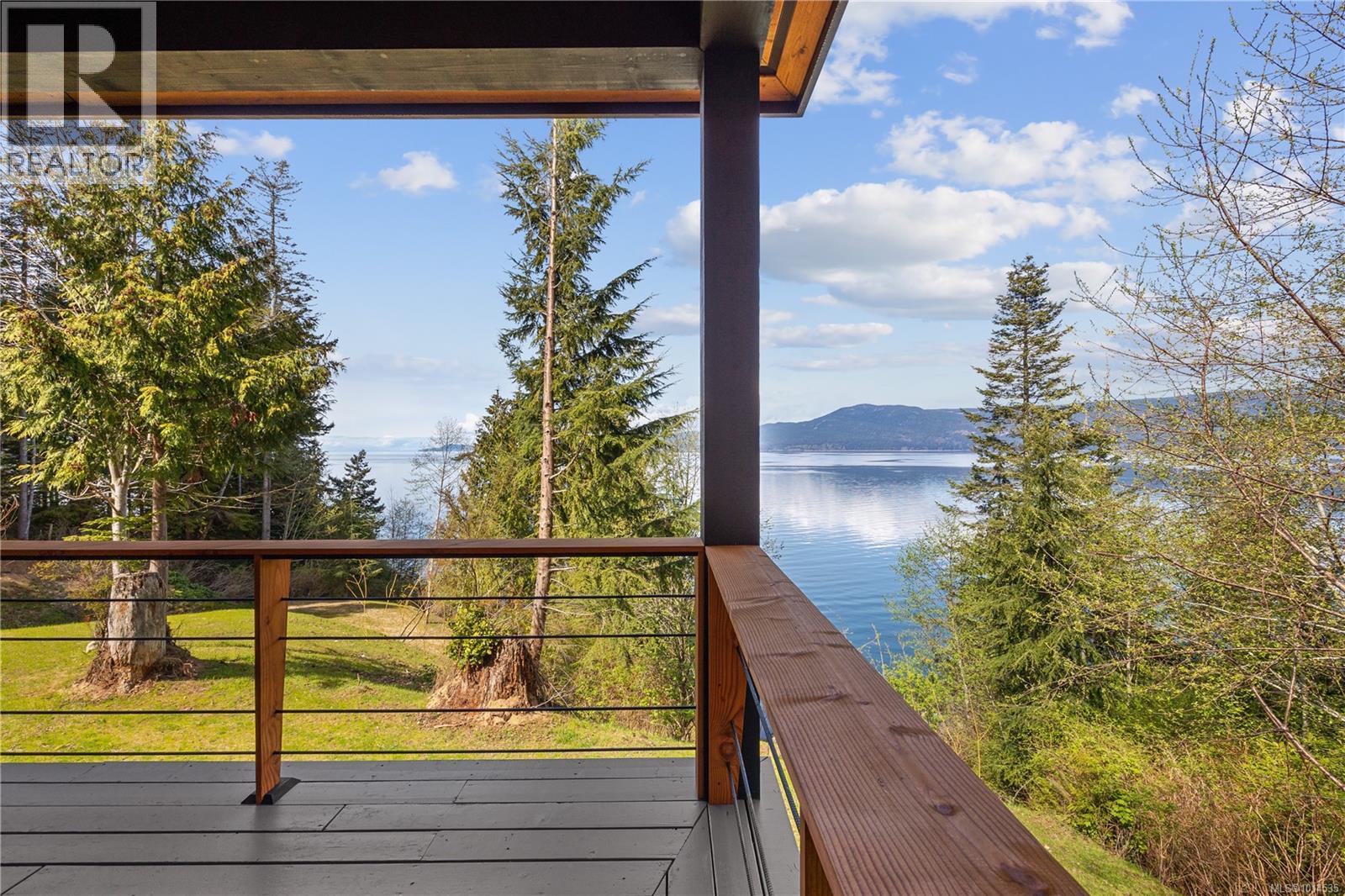 4 Mine Rd, Lasqueti Island
