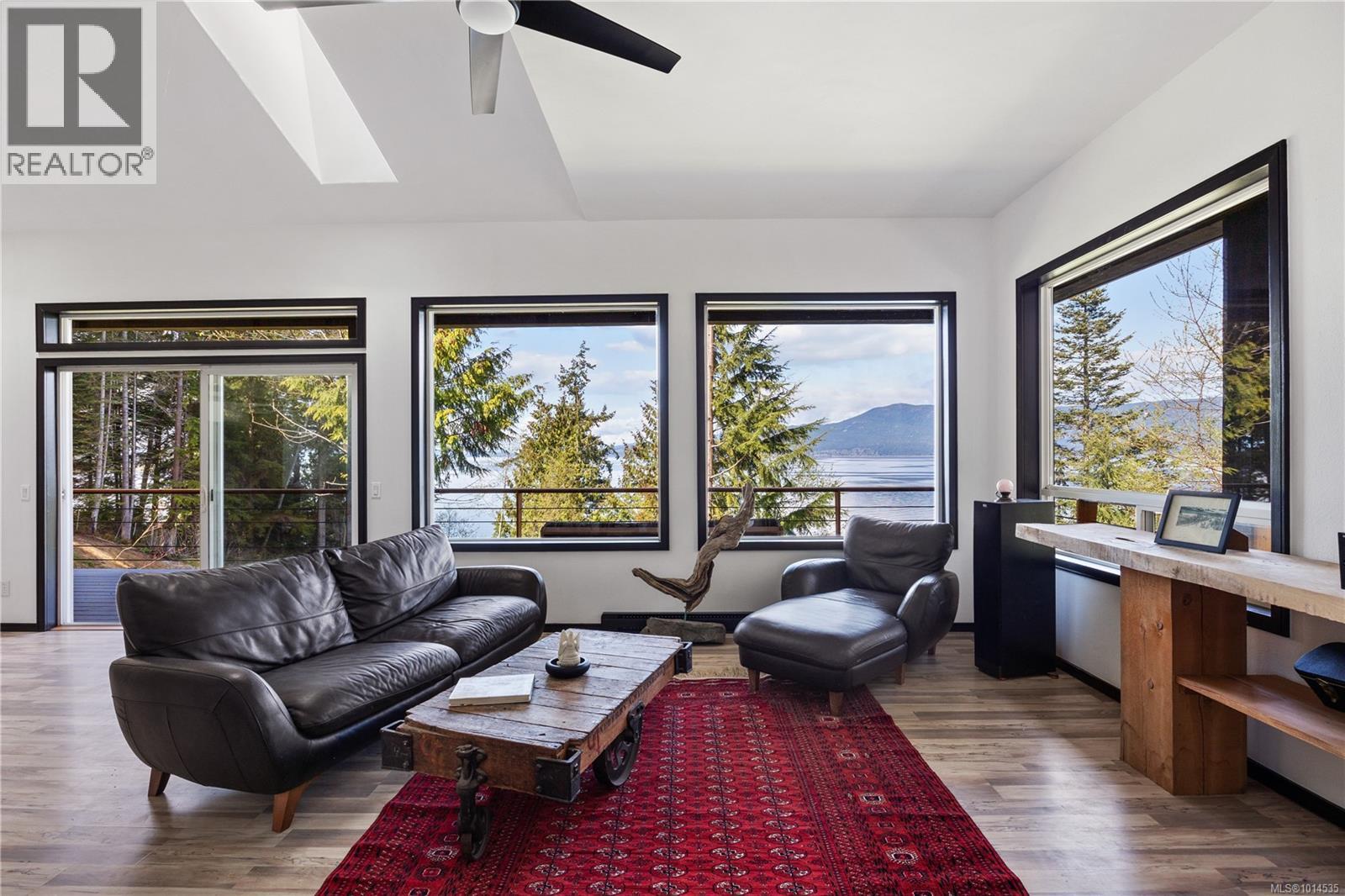 4 Mine Rd, Lasqueti Island