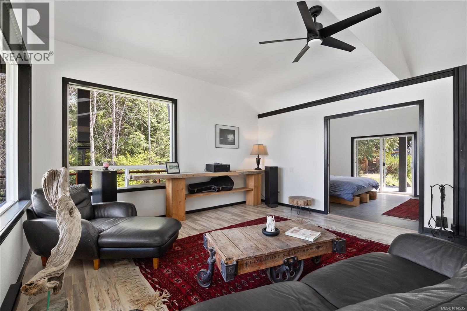 4 Mine Rd, Lasqueti Island