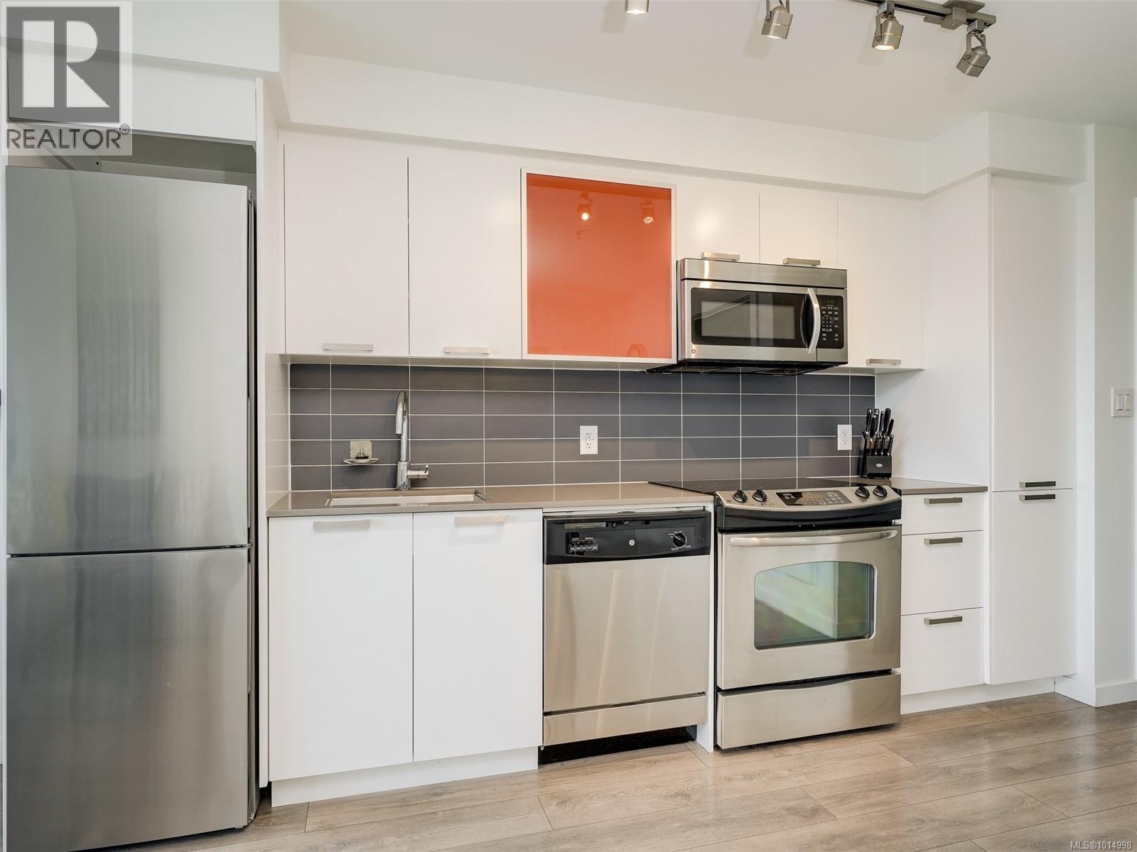 405 517 Fisgard Street, Victoria
