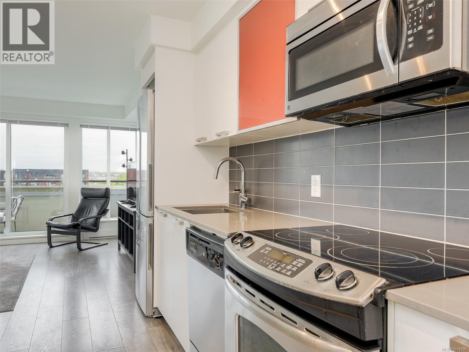 405 517 Fisgard Street, Victoria
