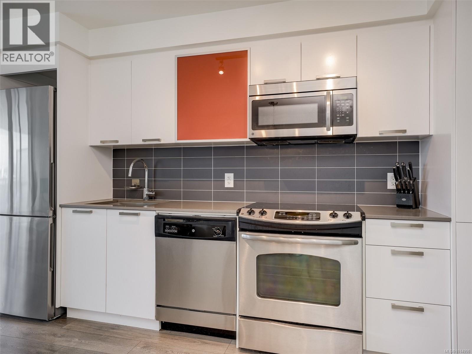 405 517 Fisgard Street, Victoria