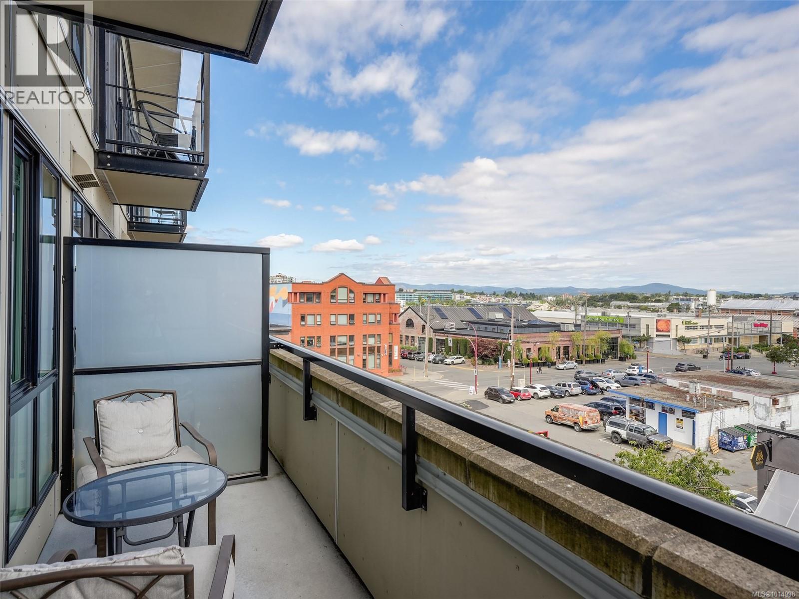 405 517 Fisgard Street, Victoria