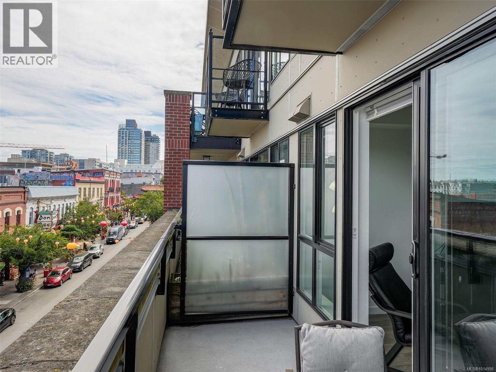 405 517 Fisgard Street, Victoria