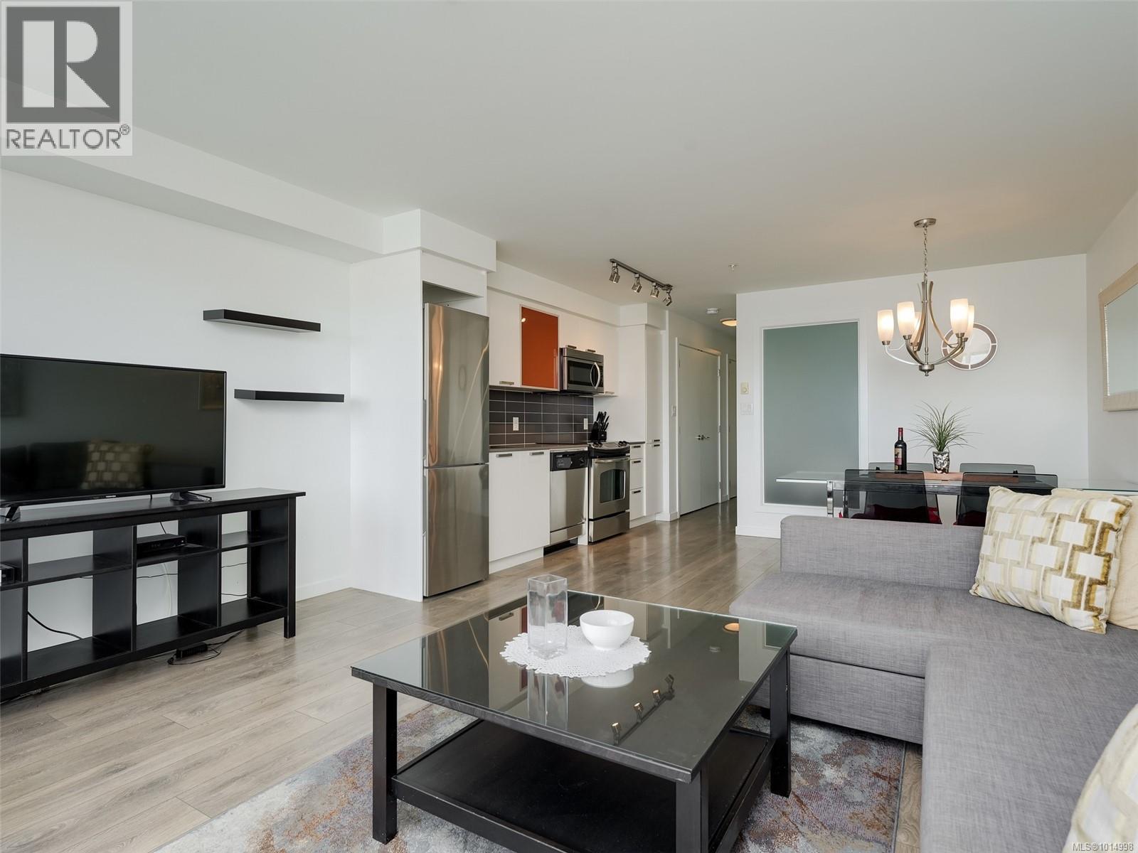 405 517 Fisgard Street, Victoria