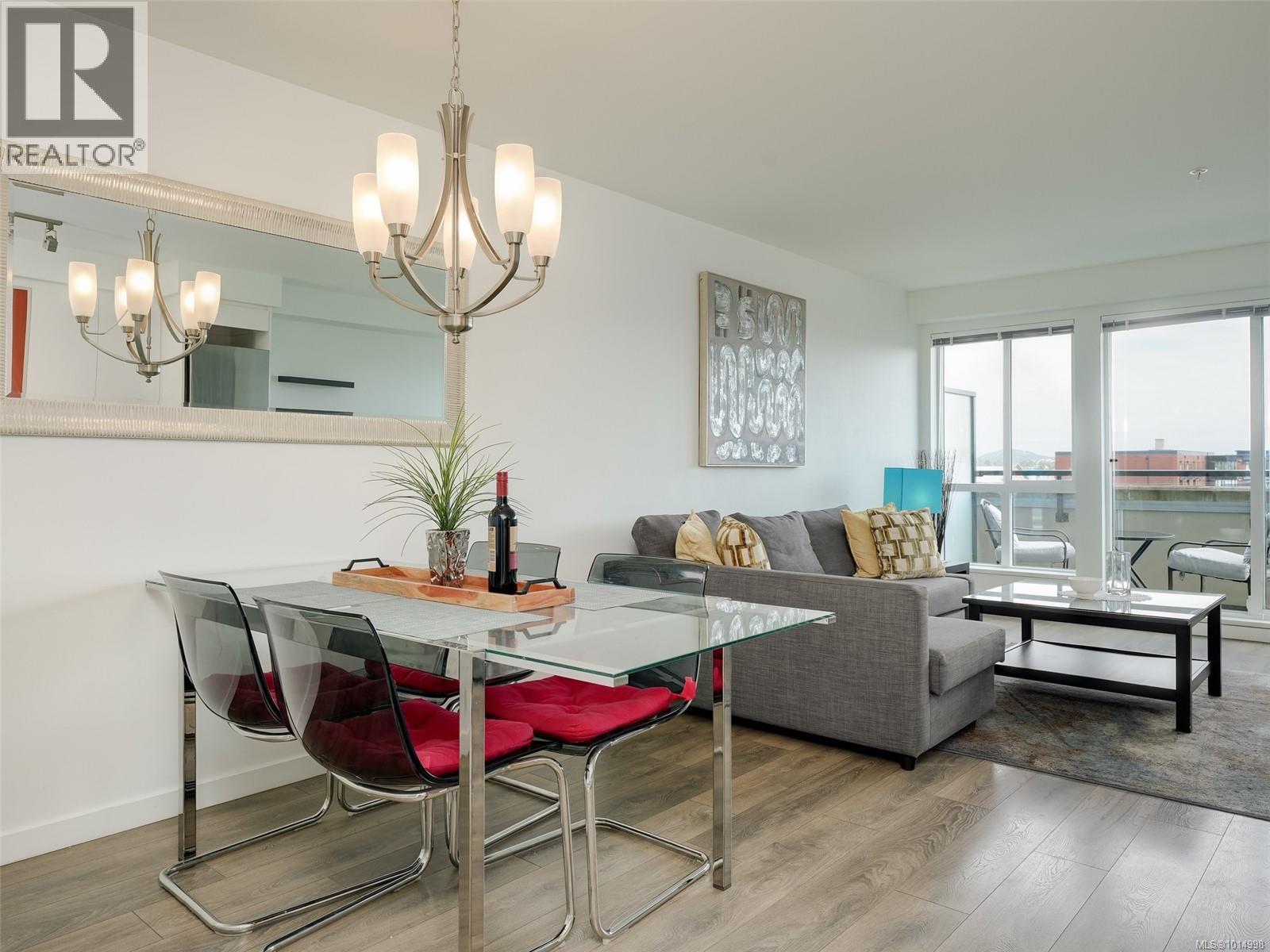 405 517 Fisgard Street, Victoria