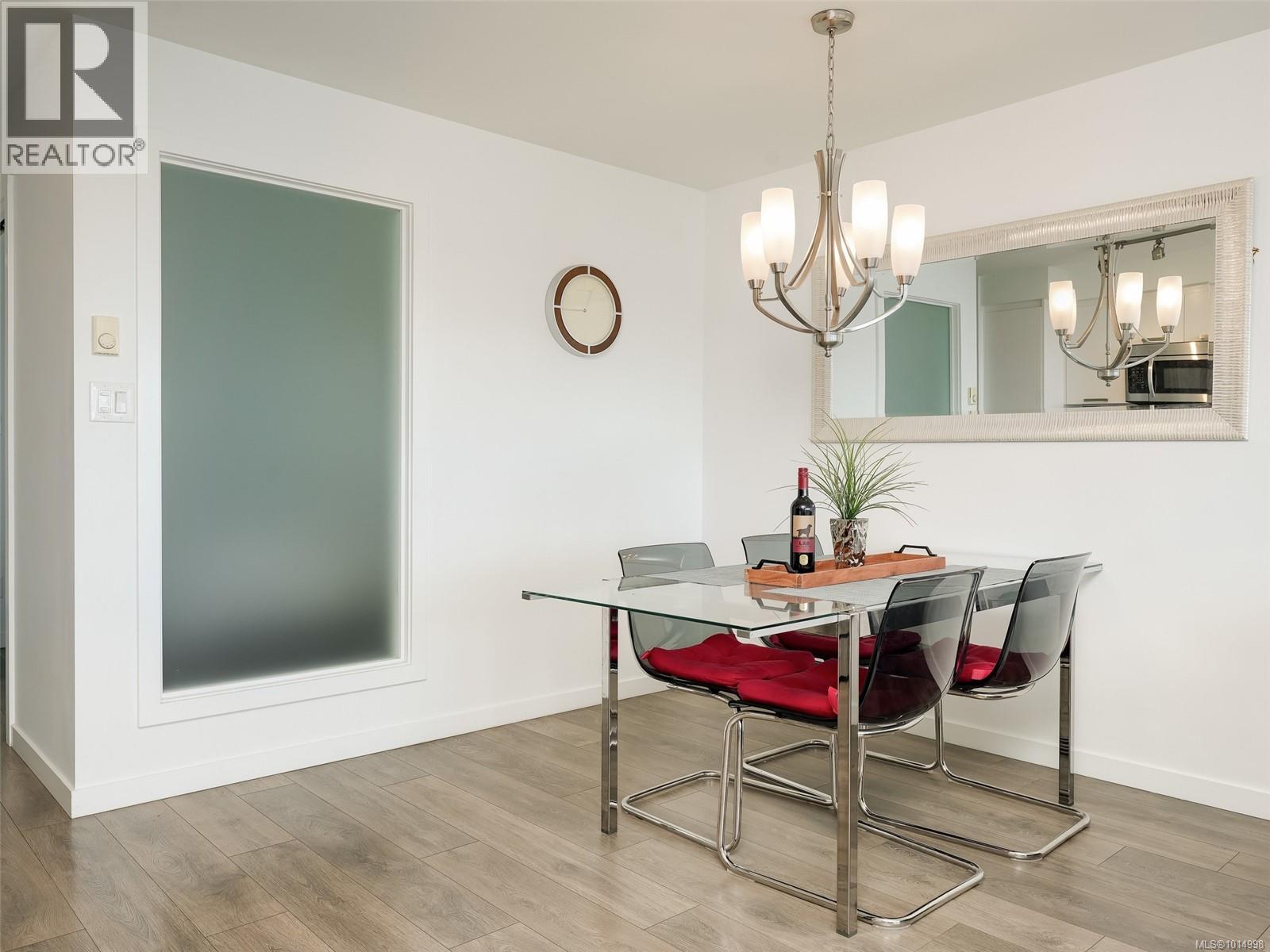 405 517 Fisgard Street, Victoria