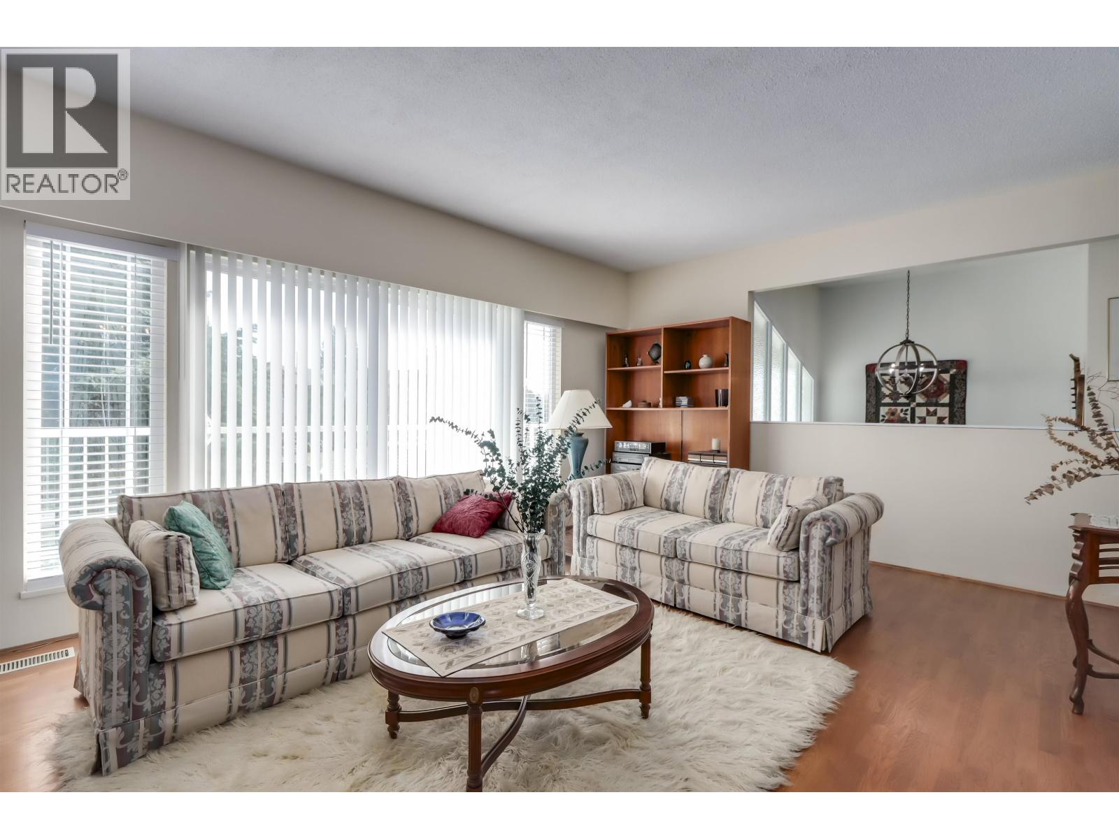 2141 DAUPHIN PLACE, Burnaby