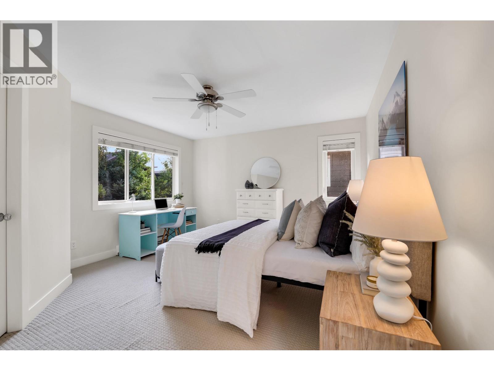 3 40137 GOVERNMENT ROAD, Squamish