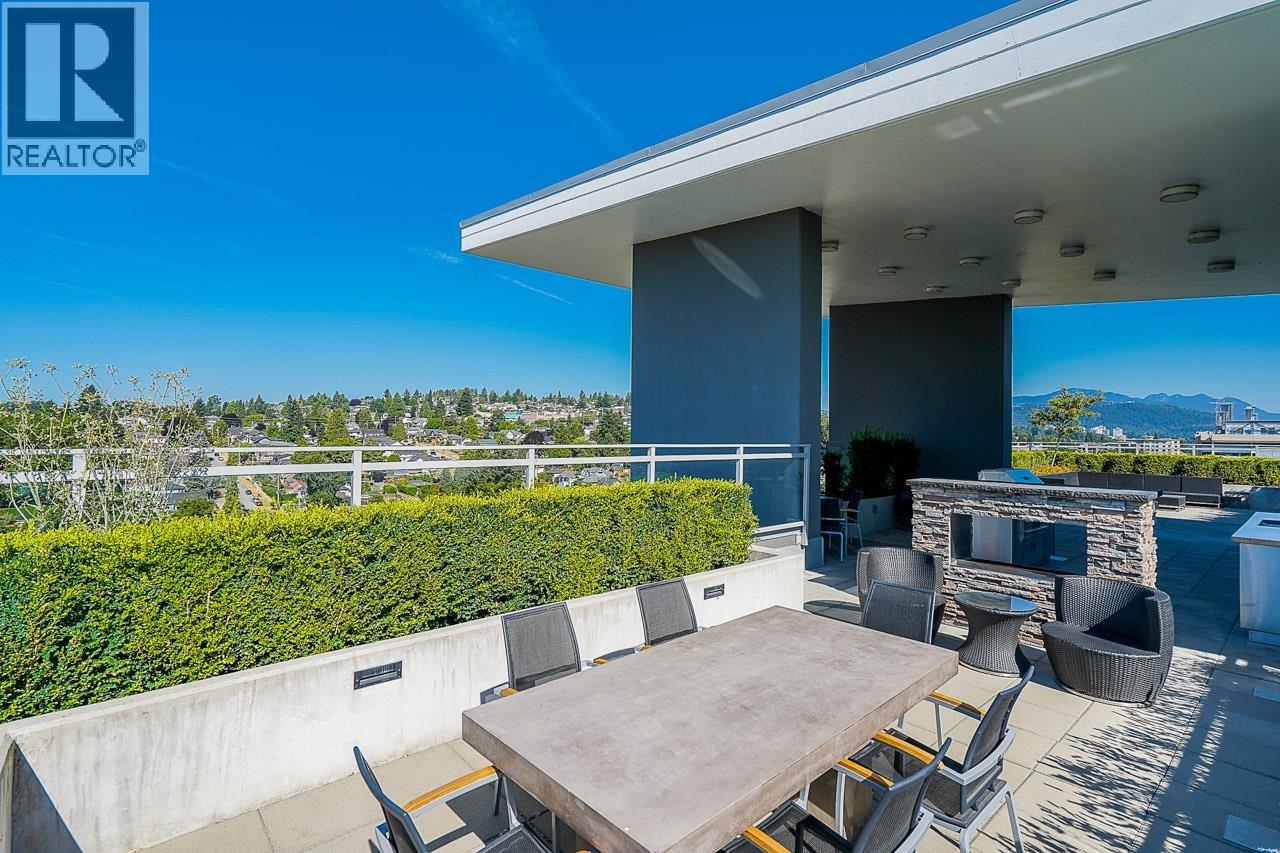708 200 NELSON'S CRESCENT, New Westminster