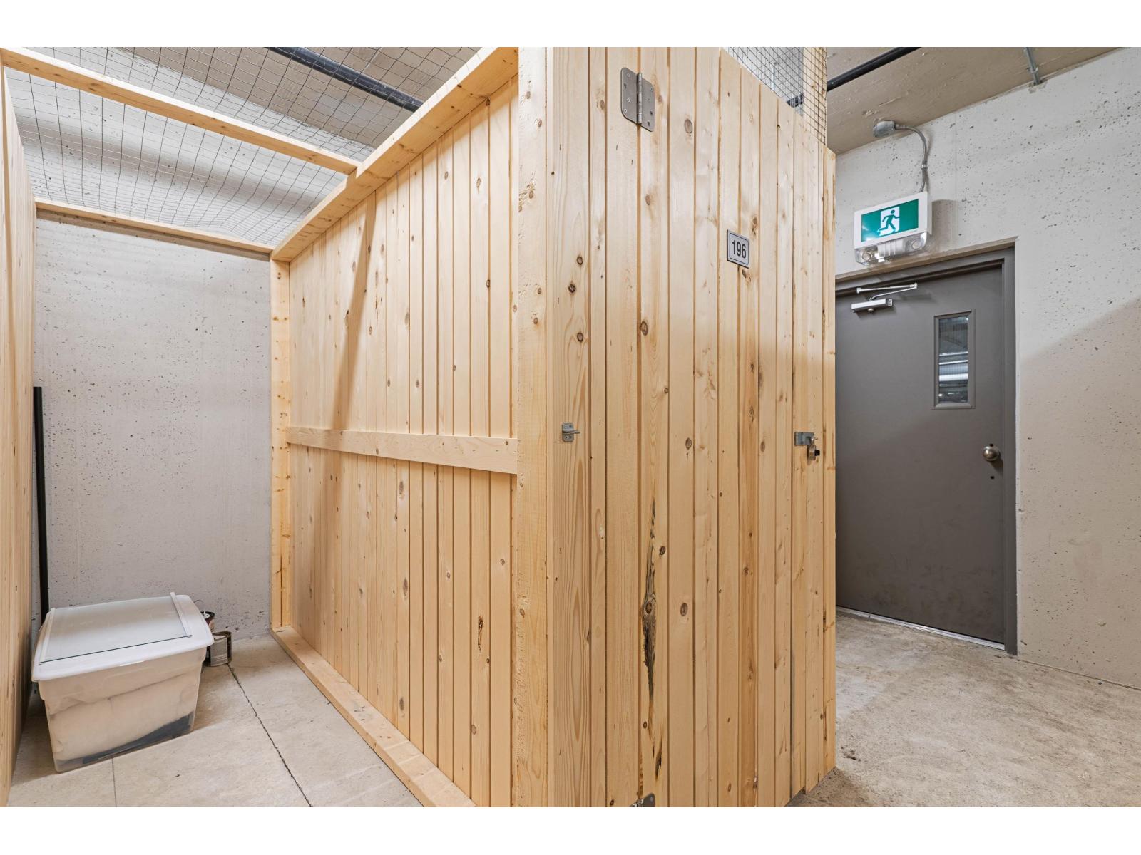 102 45511 CAMPUS DRIVE, Garrison Crossing, Chilliwack