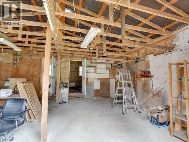 6980 SIENNA ROAD, Texada Island