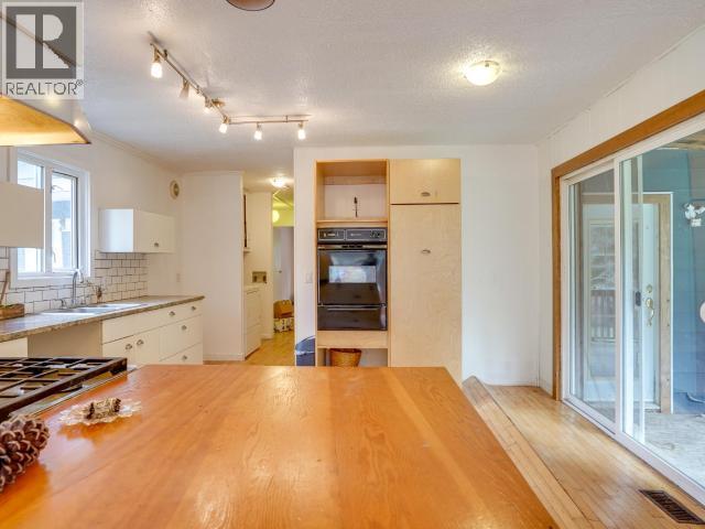 6980 SIENNA ROAD, Texada Island