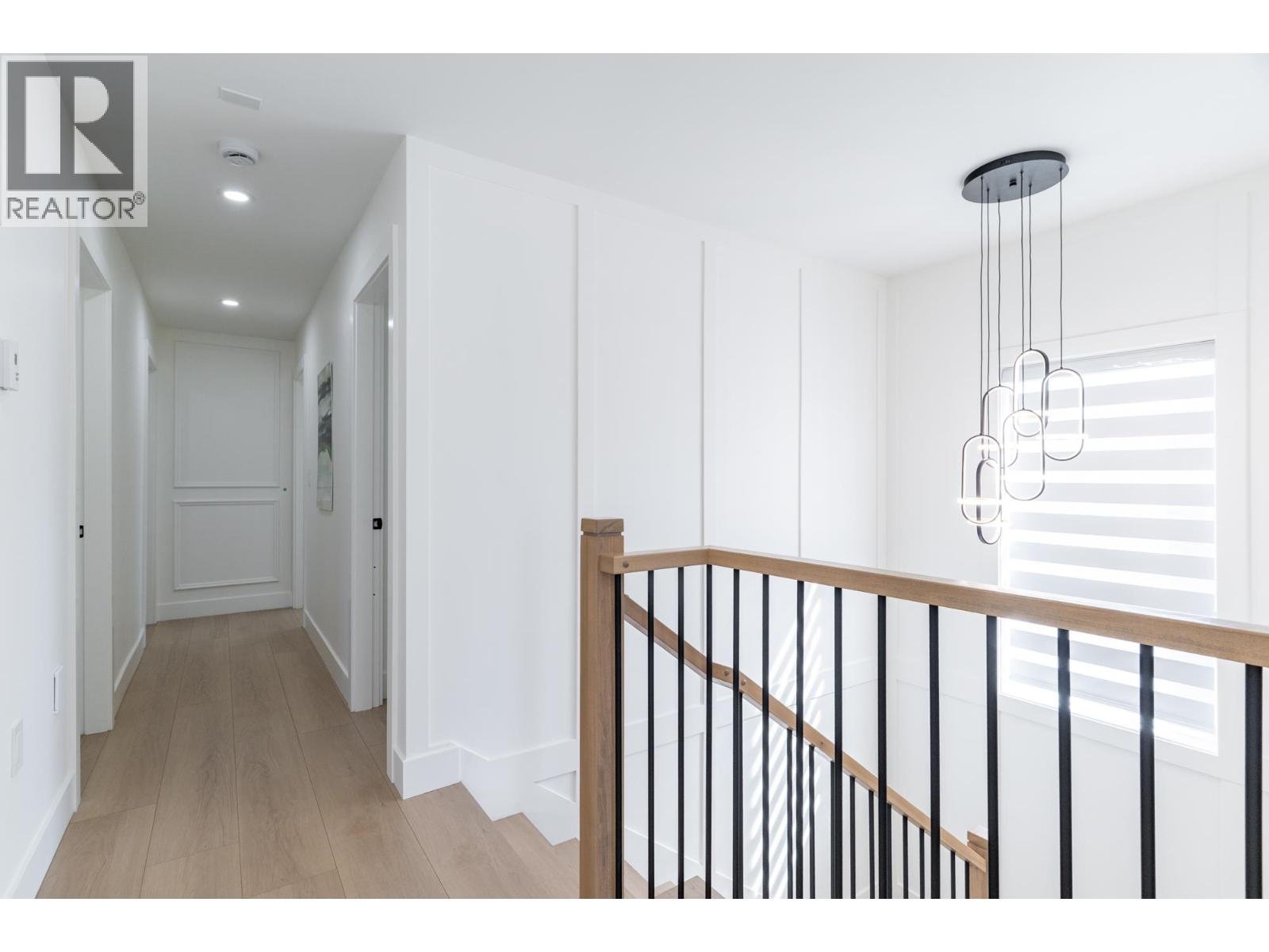 215 MABEL STREET, New Westminster