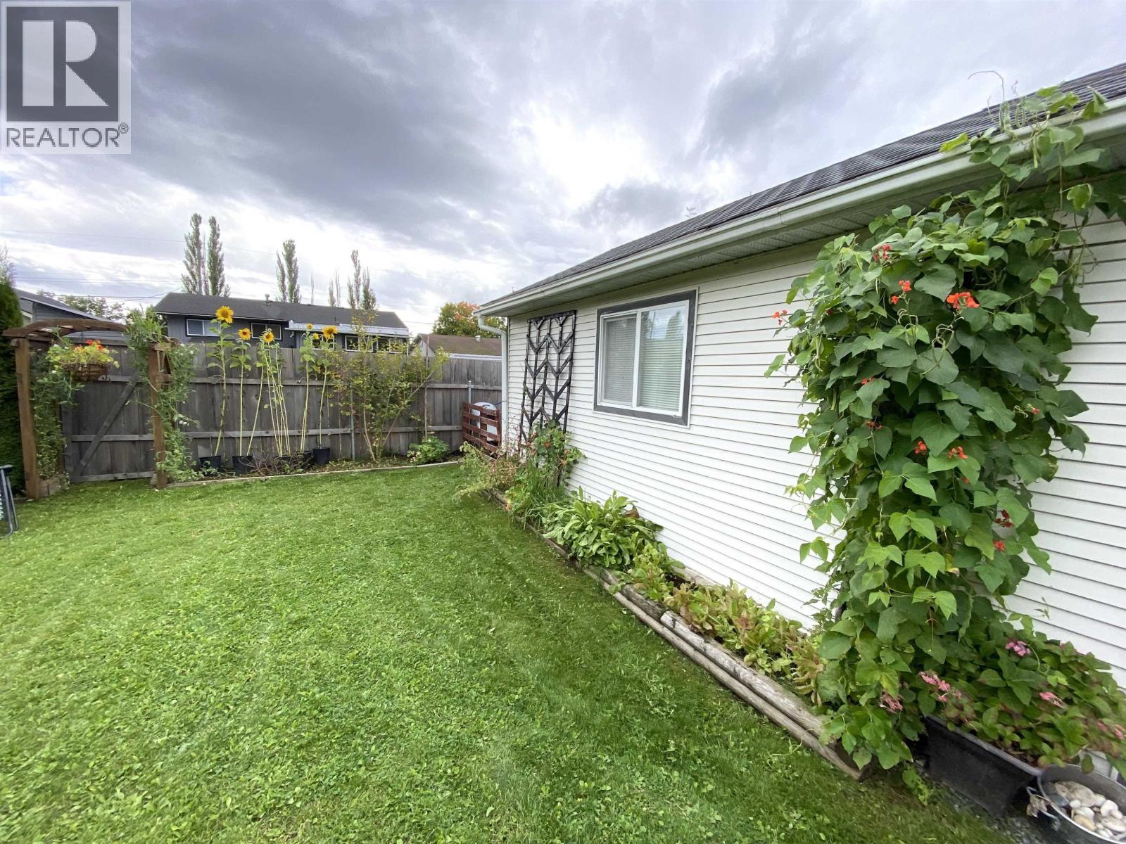 4623 STRAUME AVENUE, Terrace