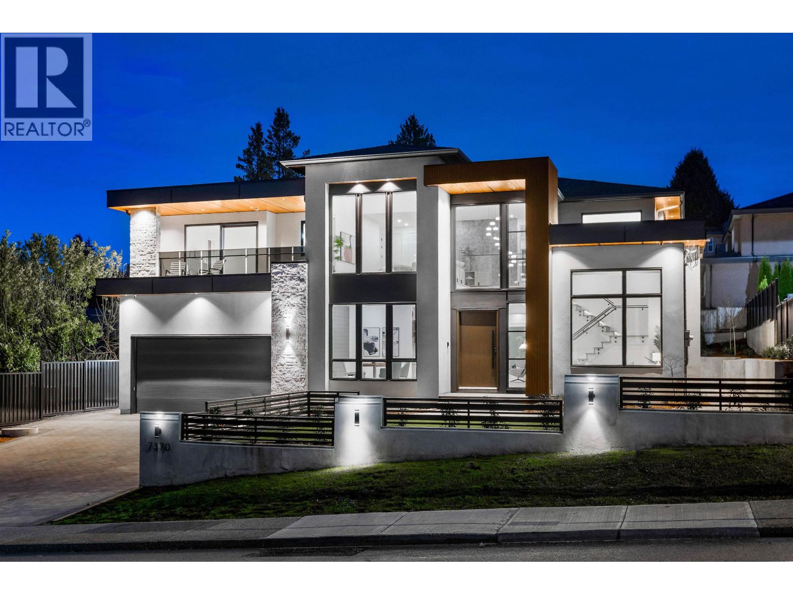 7370 BURRIS STREET, Burnaby