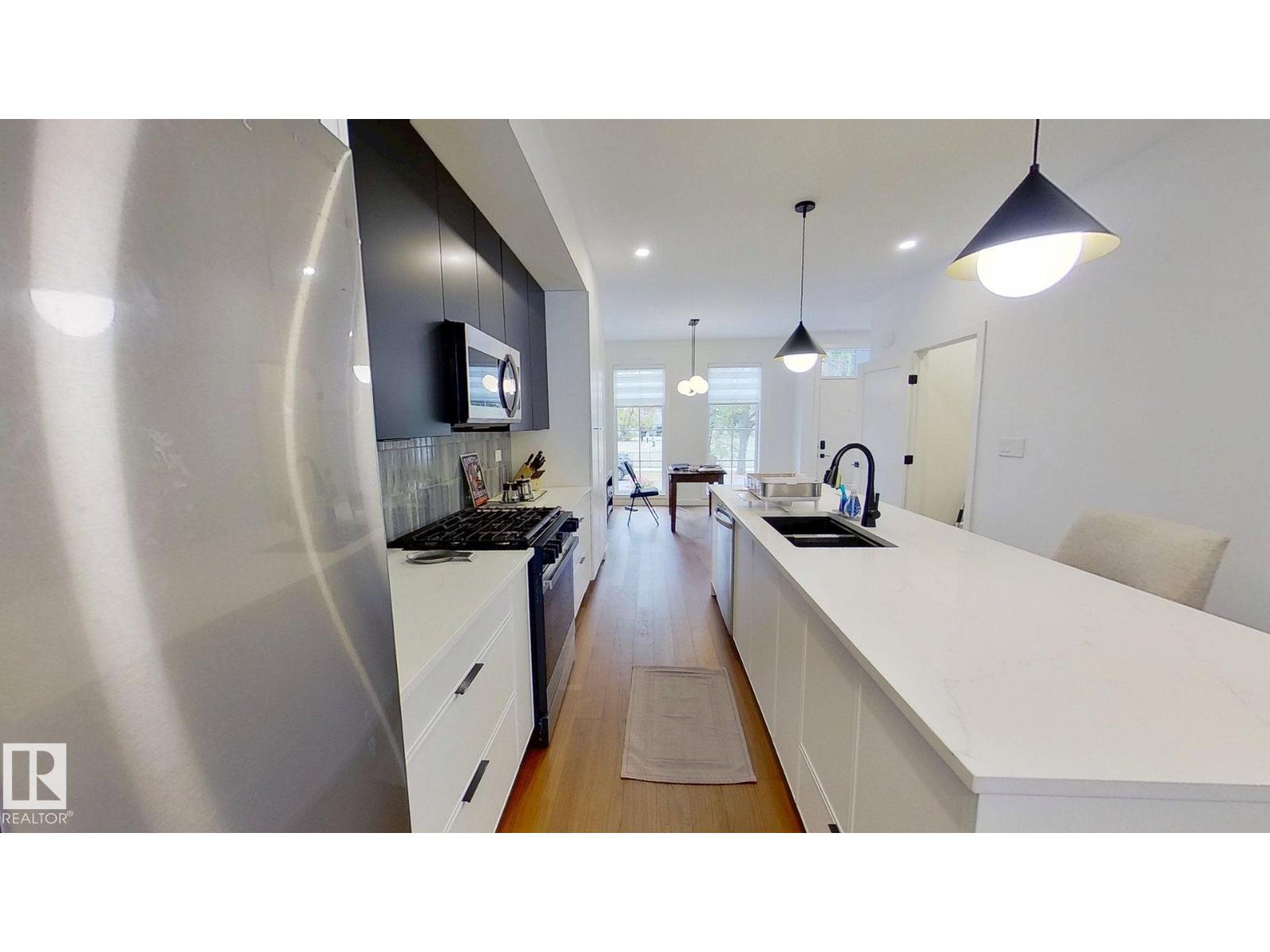 11308 128 ST NW, Edmonton