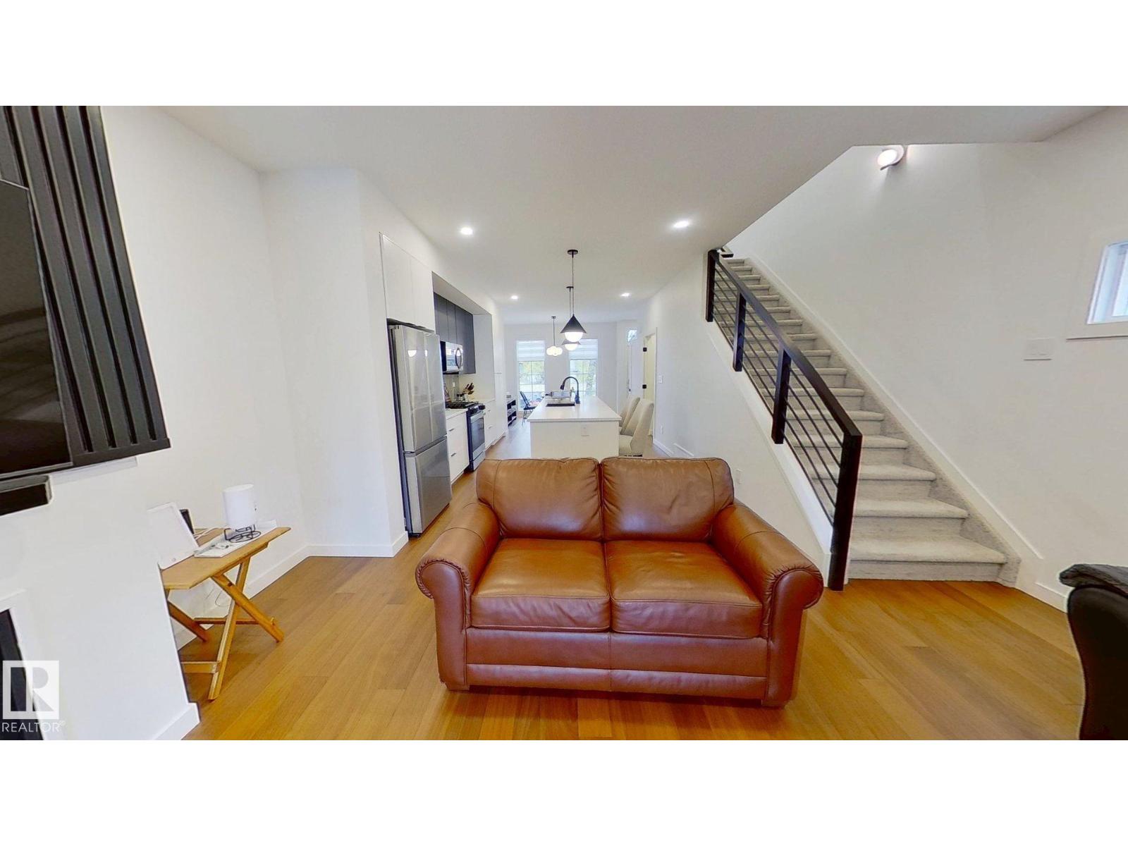 11308 128 ST NW, Edmonton