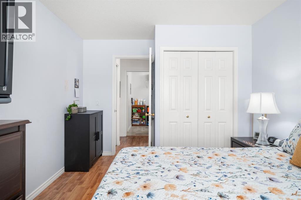 Single Family House for Sale in   Chaparral Ridge Drive Chaparral Calgary 