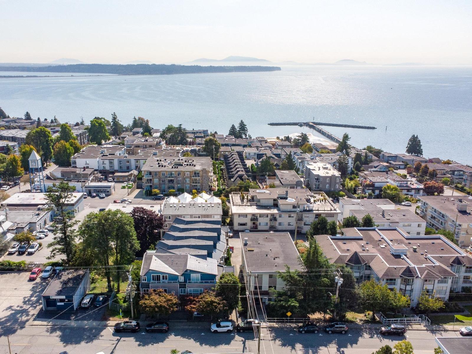 205 15154 ROPER AVENUE, White Rock