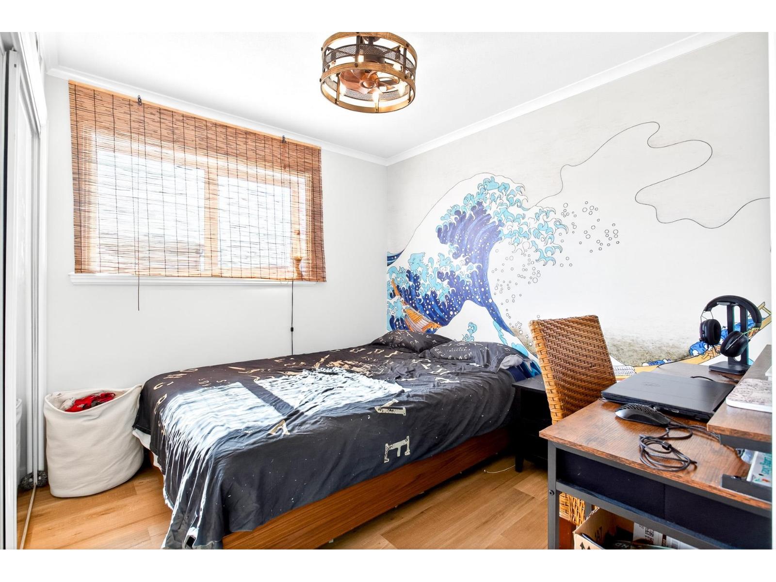 205 15154 ROPER AVENUE, White Rock
