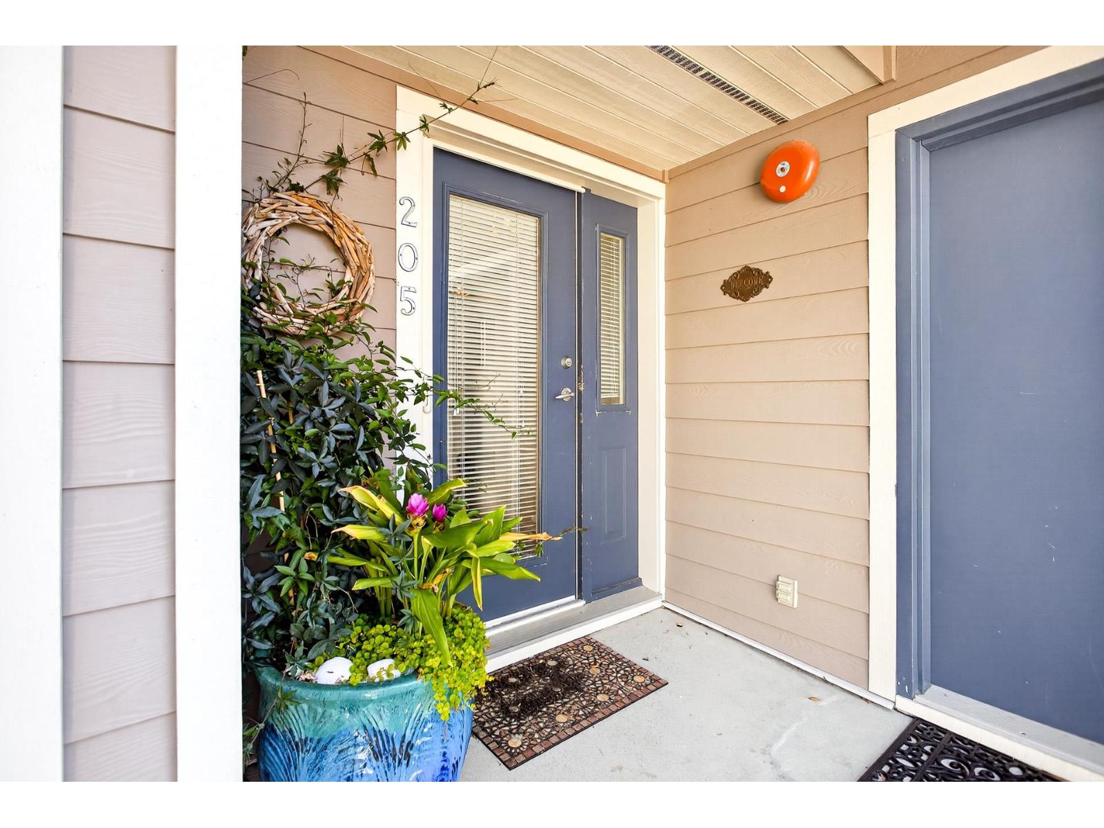 205 15154 ROPER AVENUE, White Rock