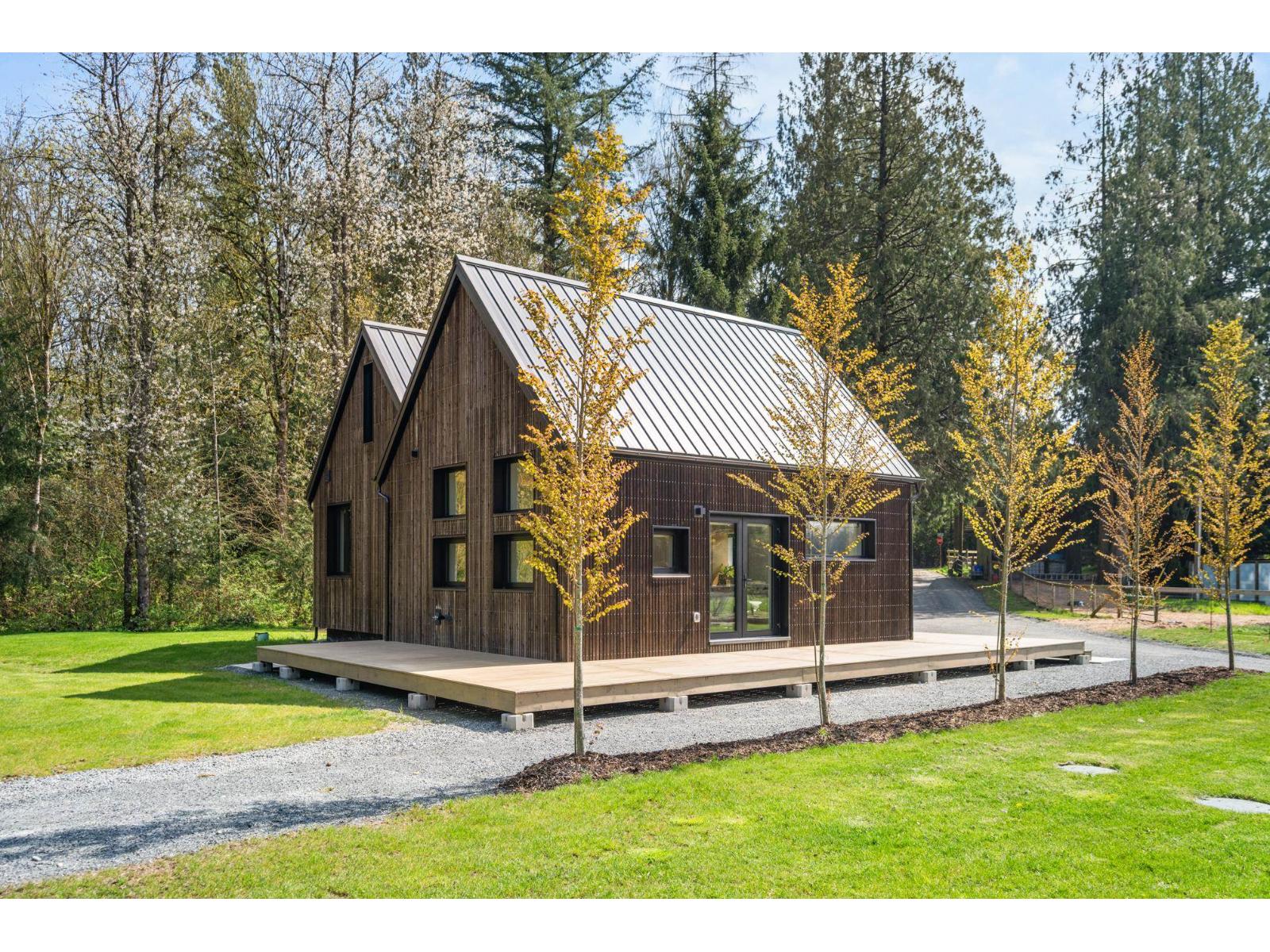 25691 84 AVENUE, Langley