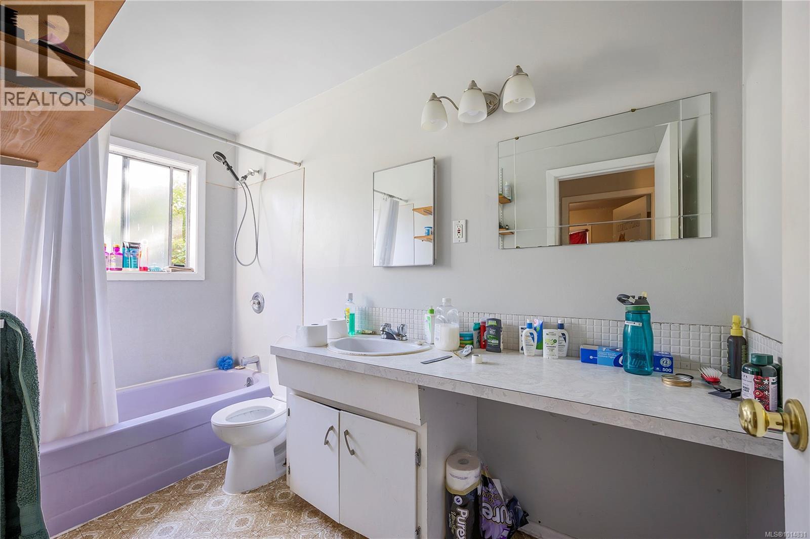 1575 Townsite Rd, Nanaimo