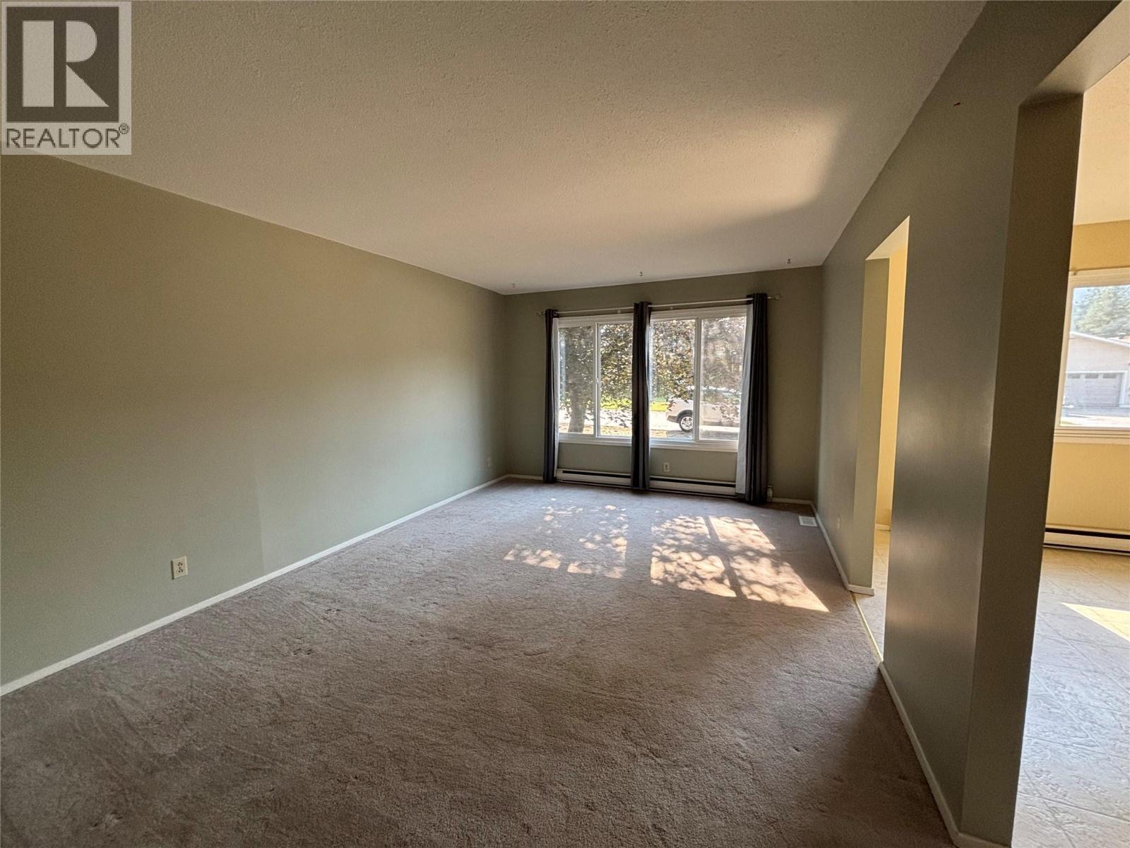 70 JUNIPER Avenue, Fruitvale