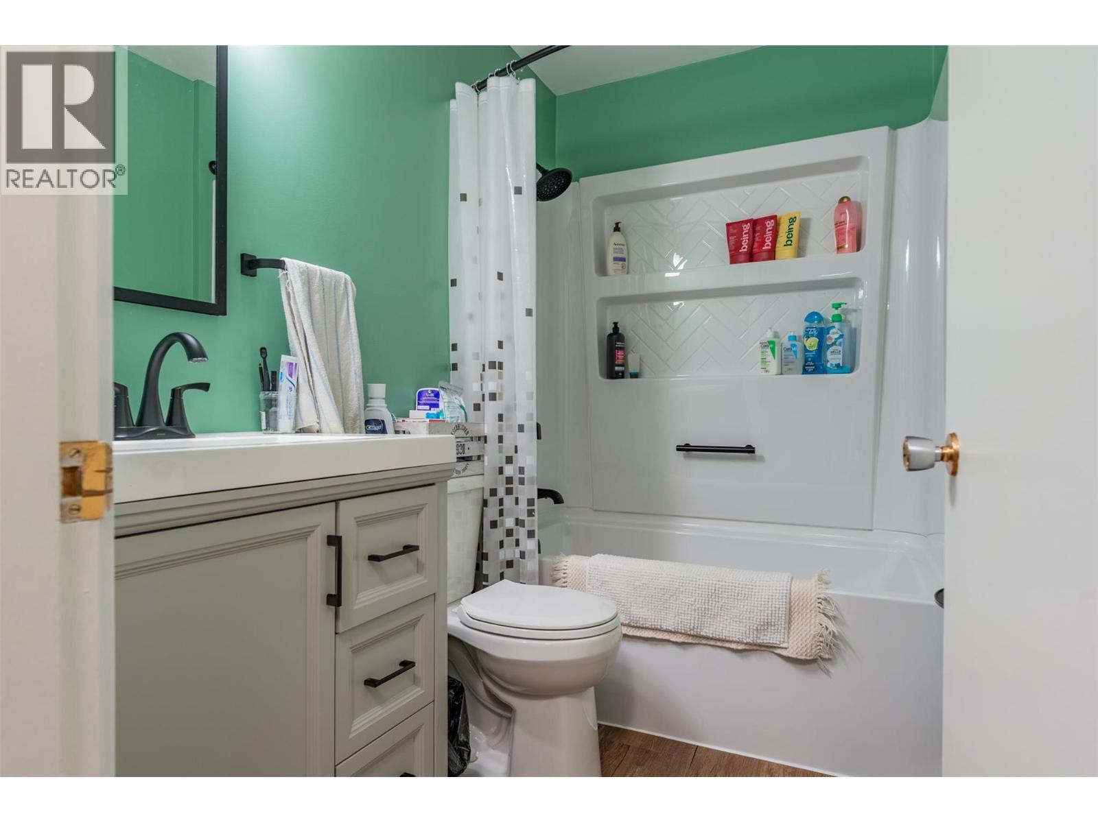 940 CELIA Crescent Unit# 36, Trail