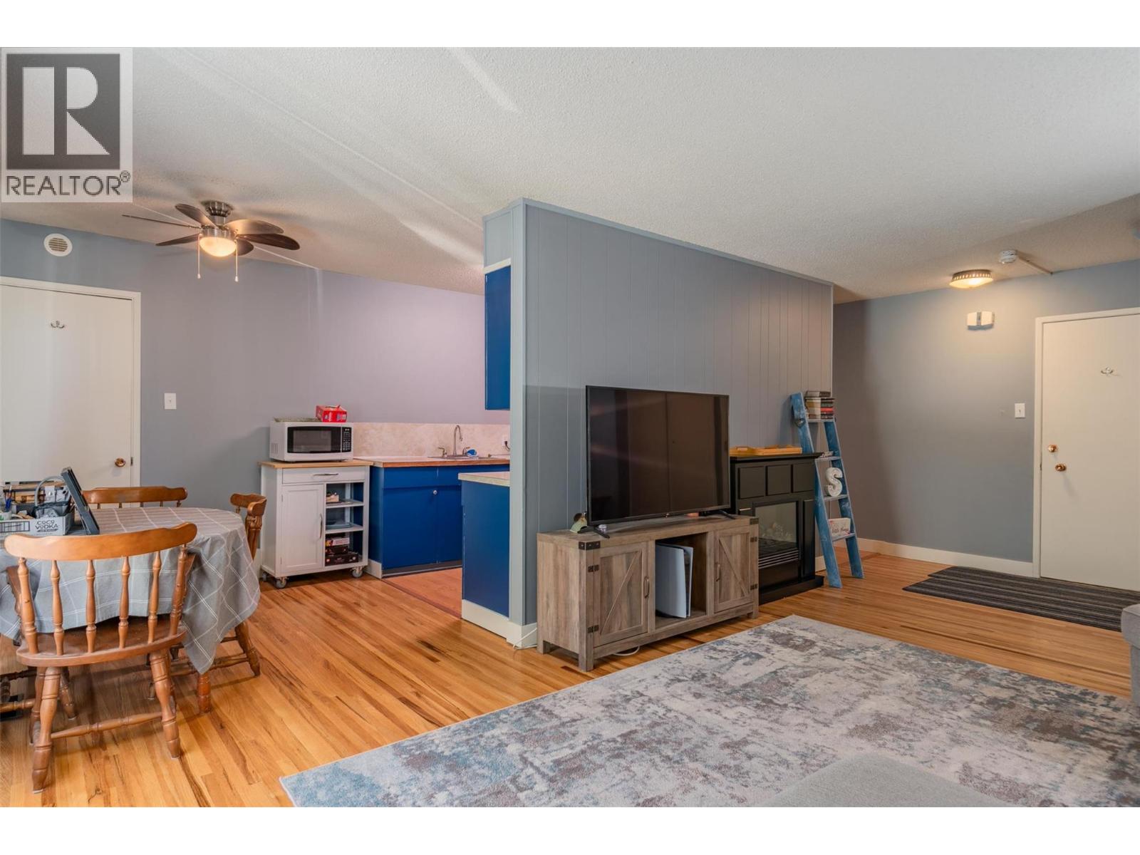 940 CELIA Crescent Unit# 36, Trail