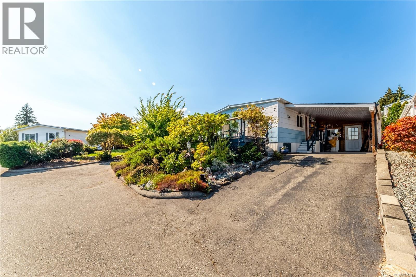 7 10980 Westdowne Rd, Ladysmith