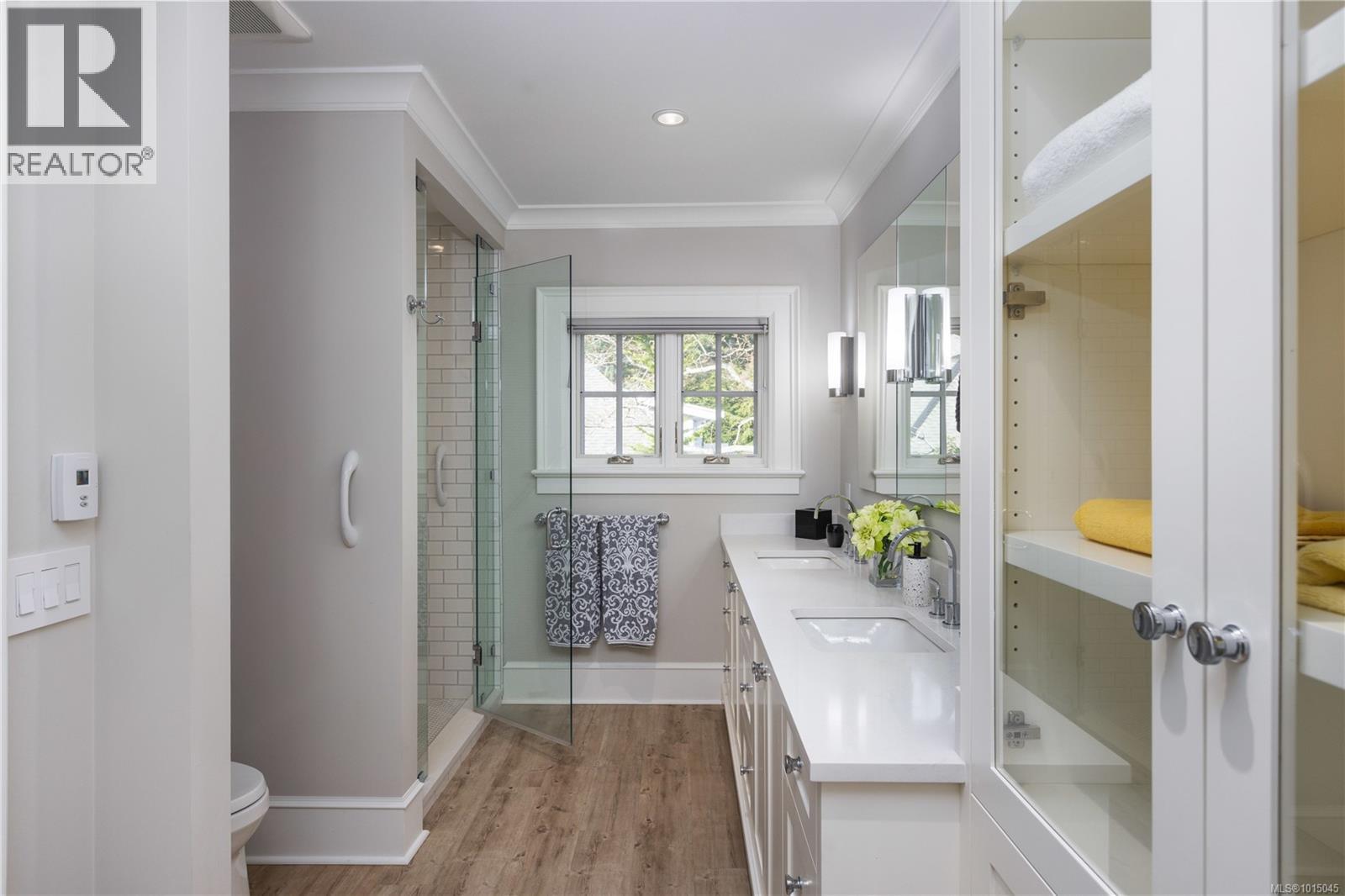  2616 Queenswood Lane, Saanich
