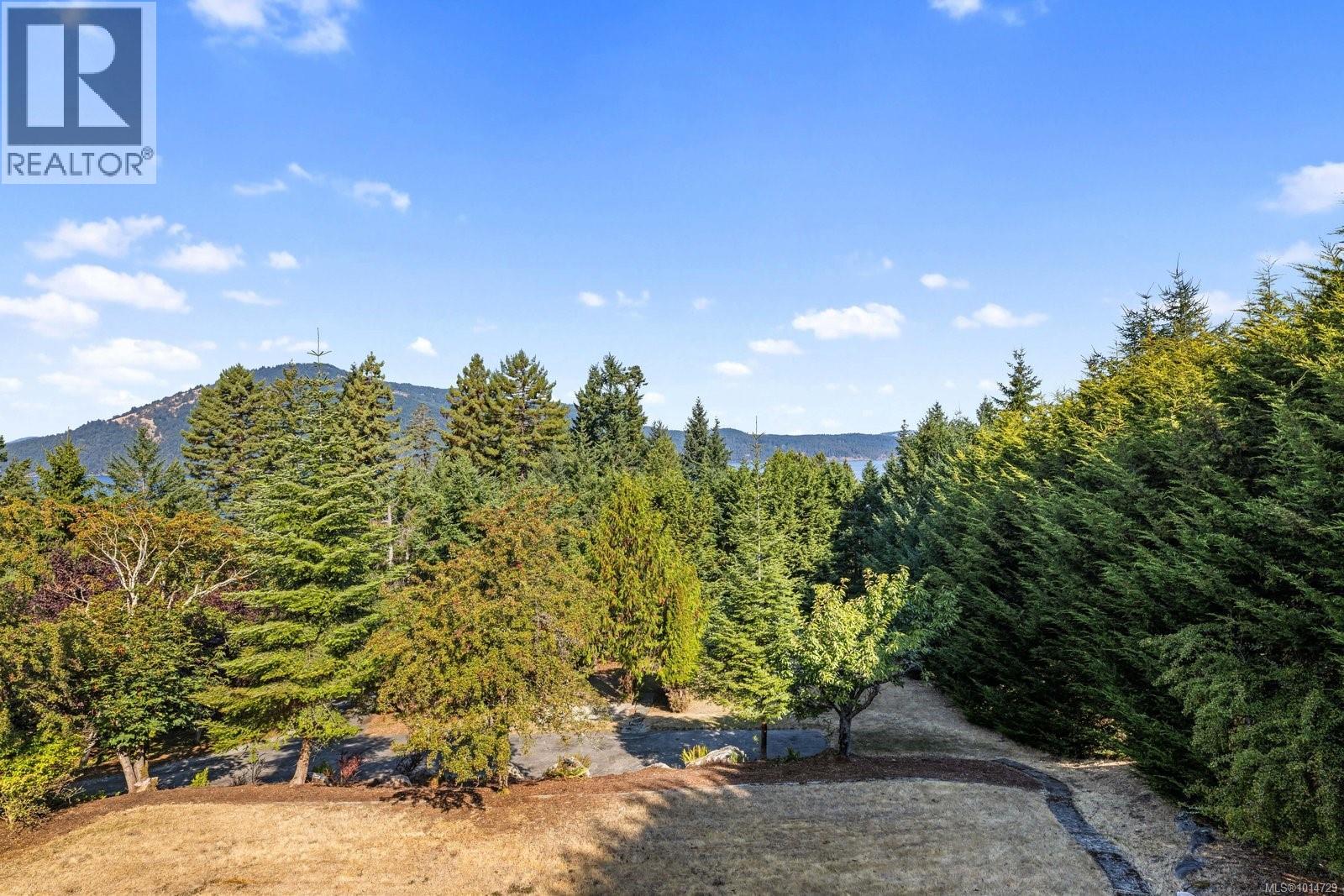  1319 Lands End Road, North Saanich