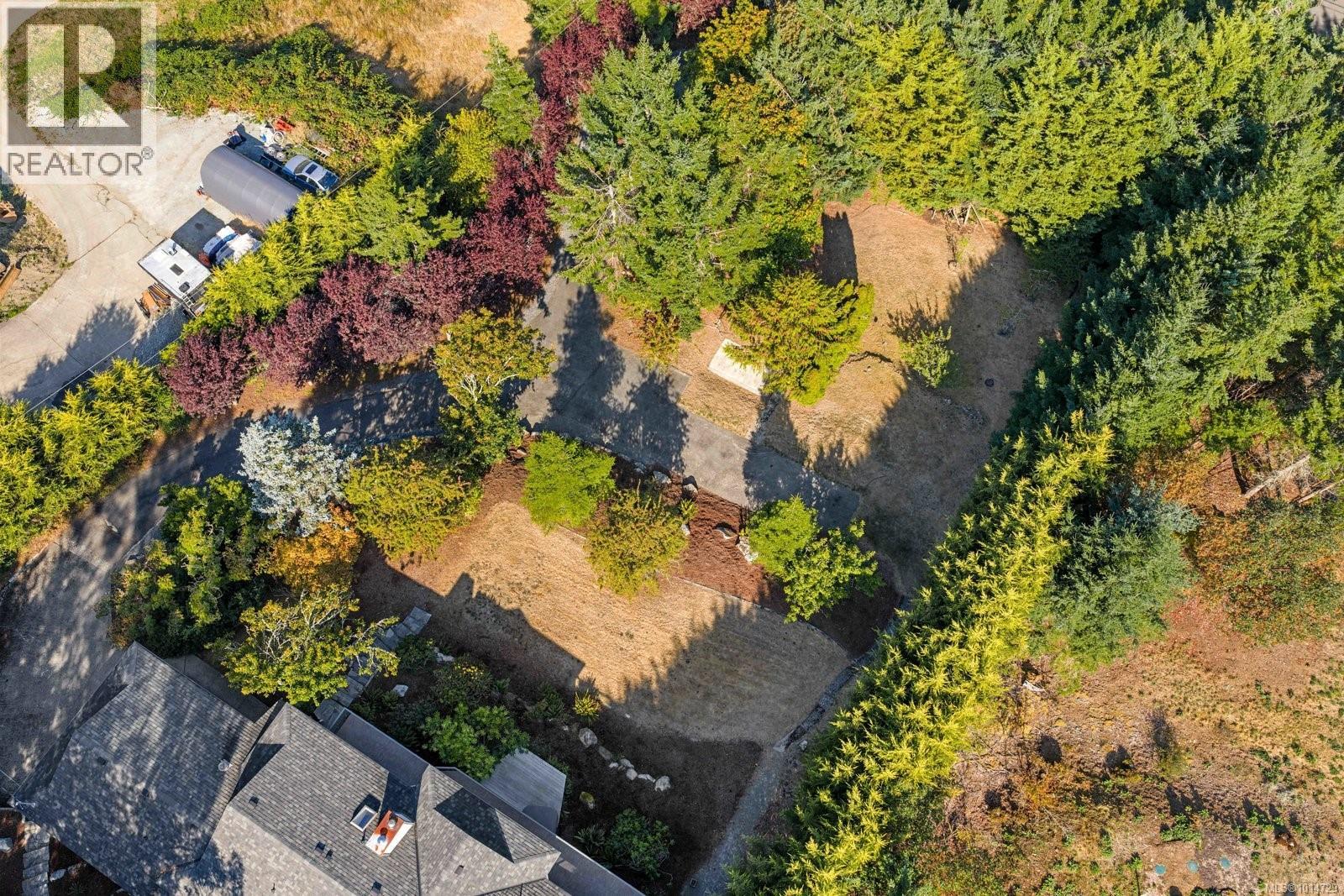  1319 Lands End Road, North Saanich