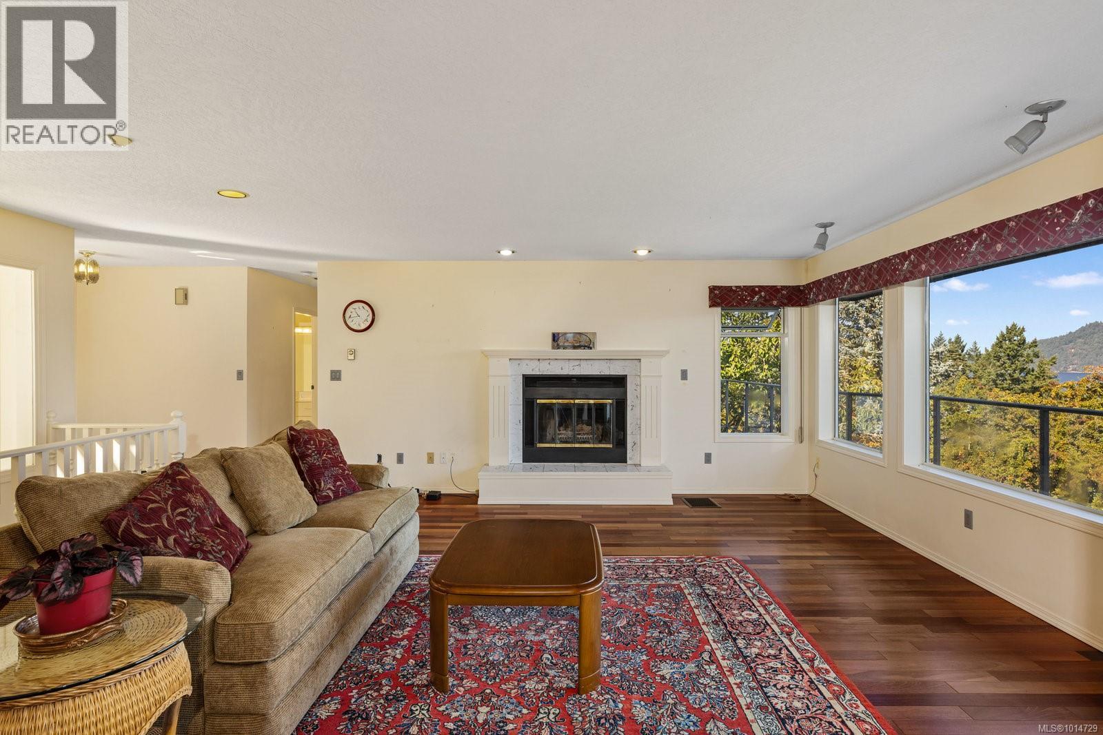  1319 Lands End Road, North Saanich