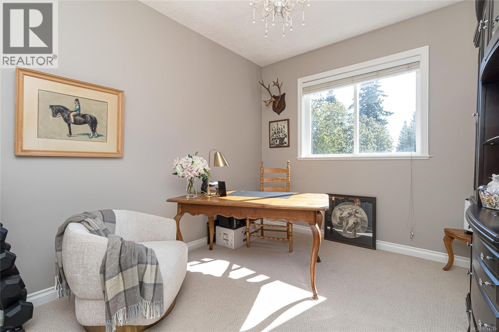  1204 Knockan Place, Saanich