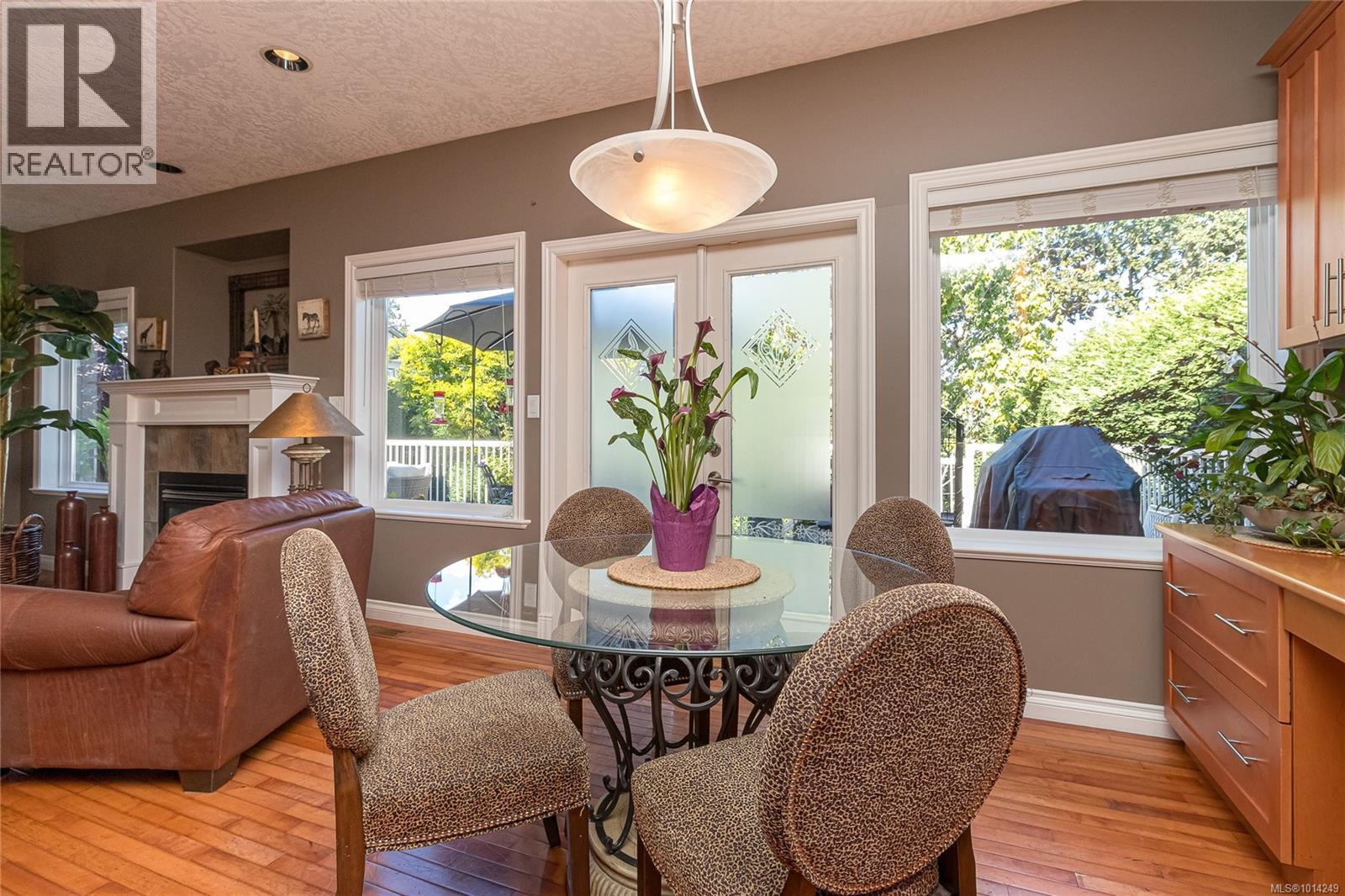  1204 Knockan Place, Saanich